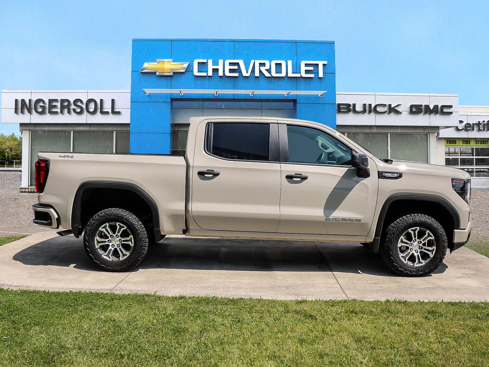 2026 GMC Sierra 1500 PRO - Thumbnail 3