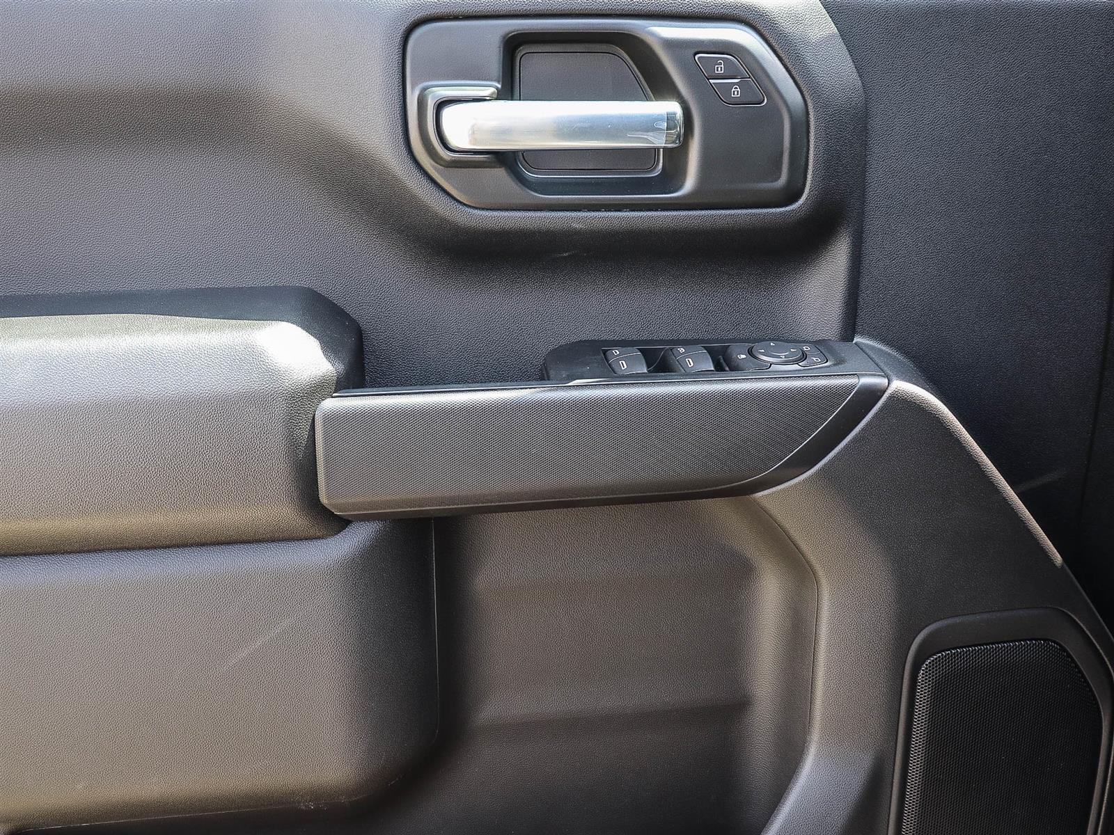 2026 GMC Sierra 1500 PRO - Thumbnail 8