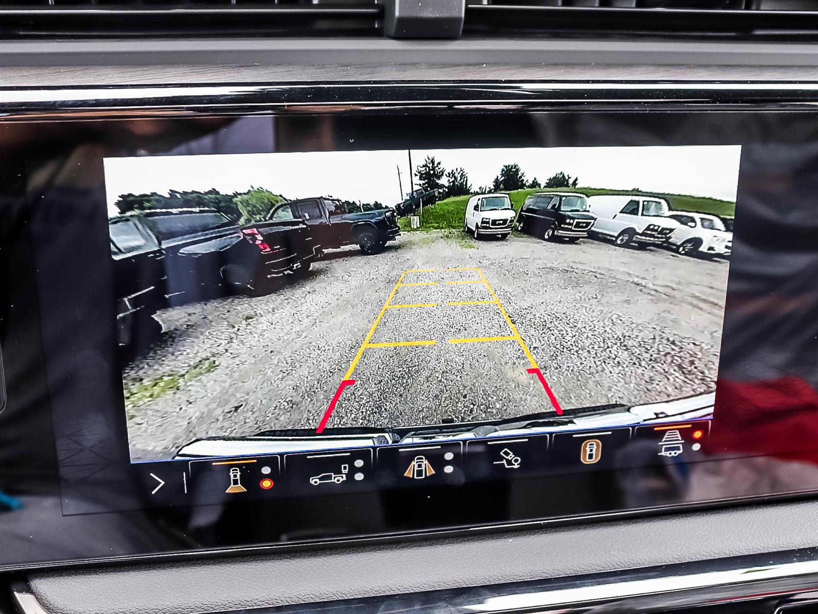 2026 GMC Sierra 1500 AT4 - Thumbnail 25