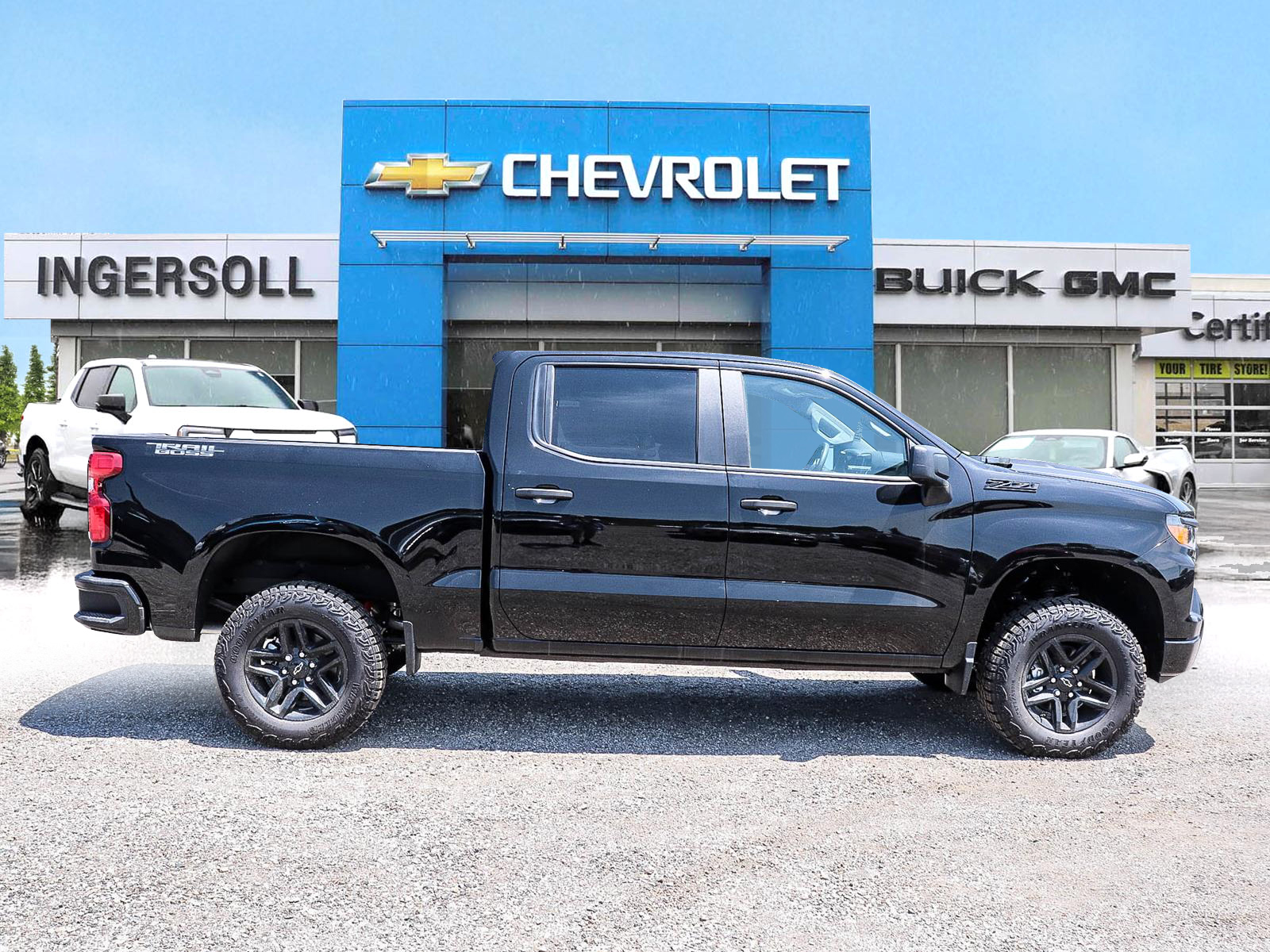 2026 Chevrolet Silverado 1500 CUSTOM TRAIL BOSS - Thumbnail 3