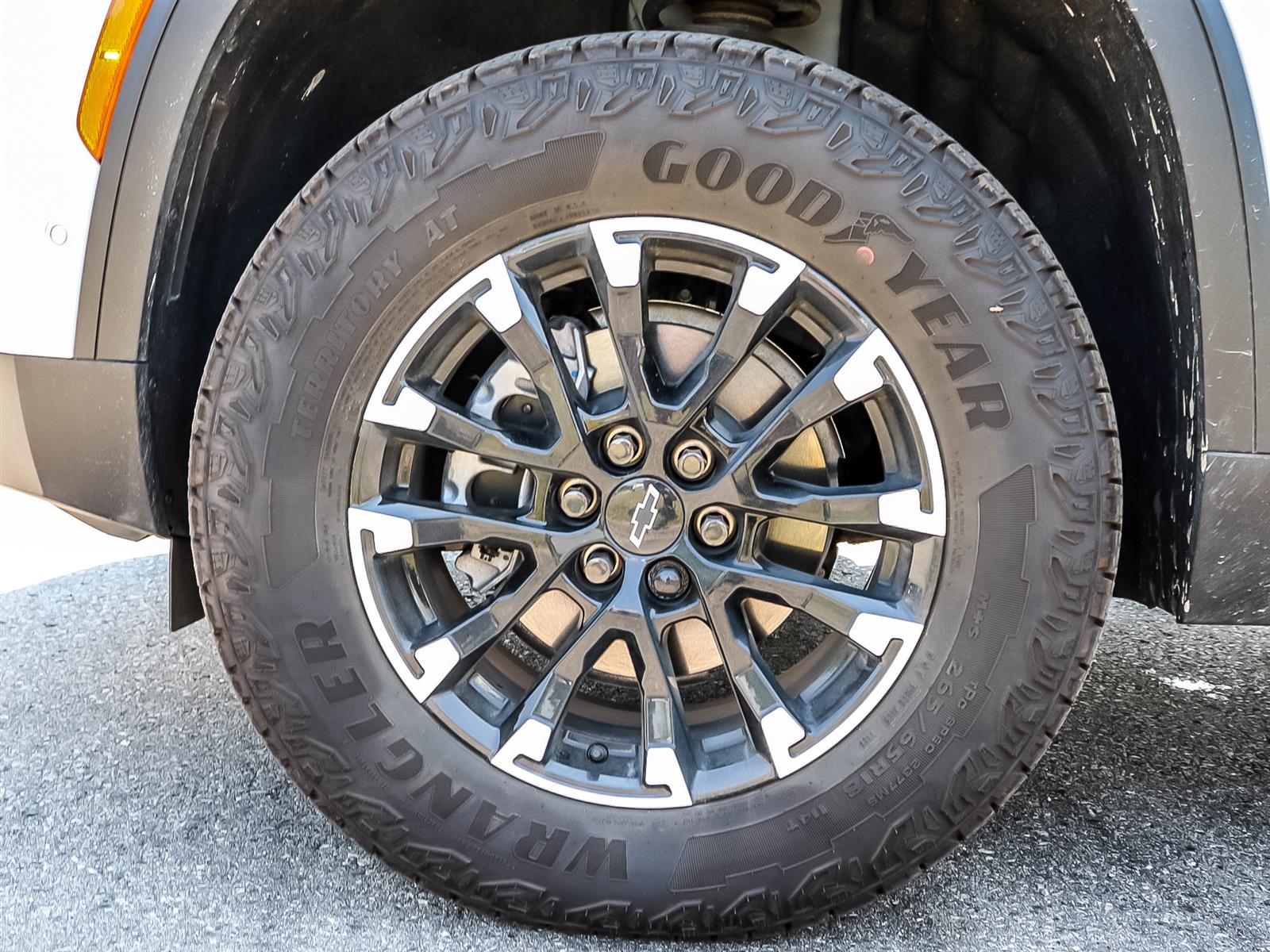 2026 Chevrolet Traverse Z71 - Thumbnail 6