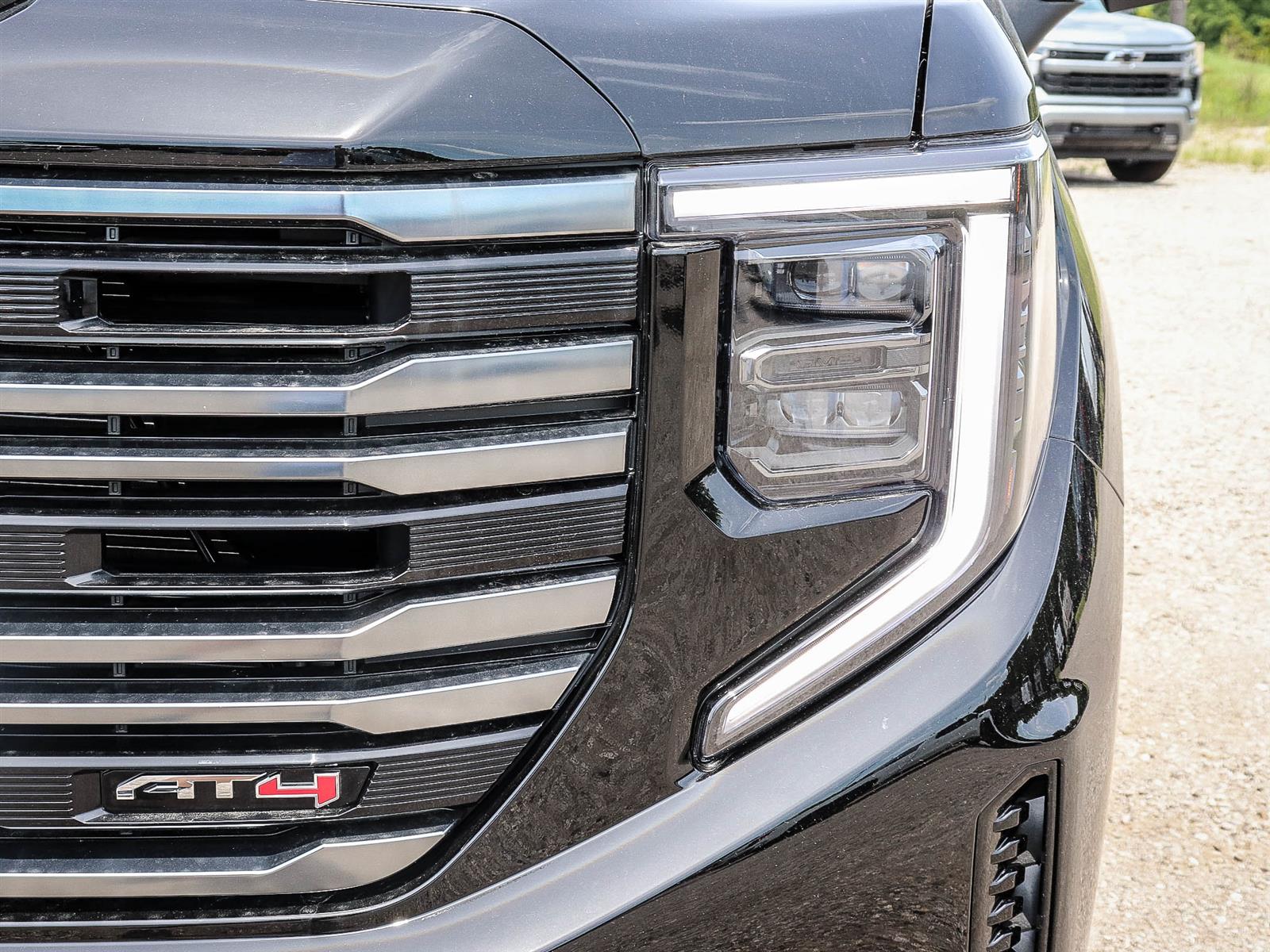 2026 GMC Sierra 1500 AT4 - Thumbnail 7