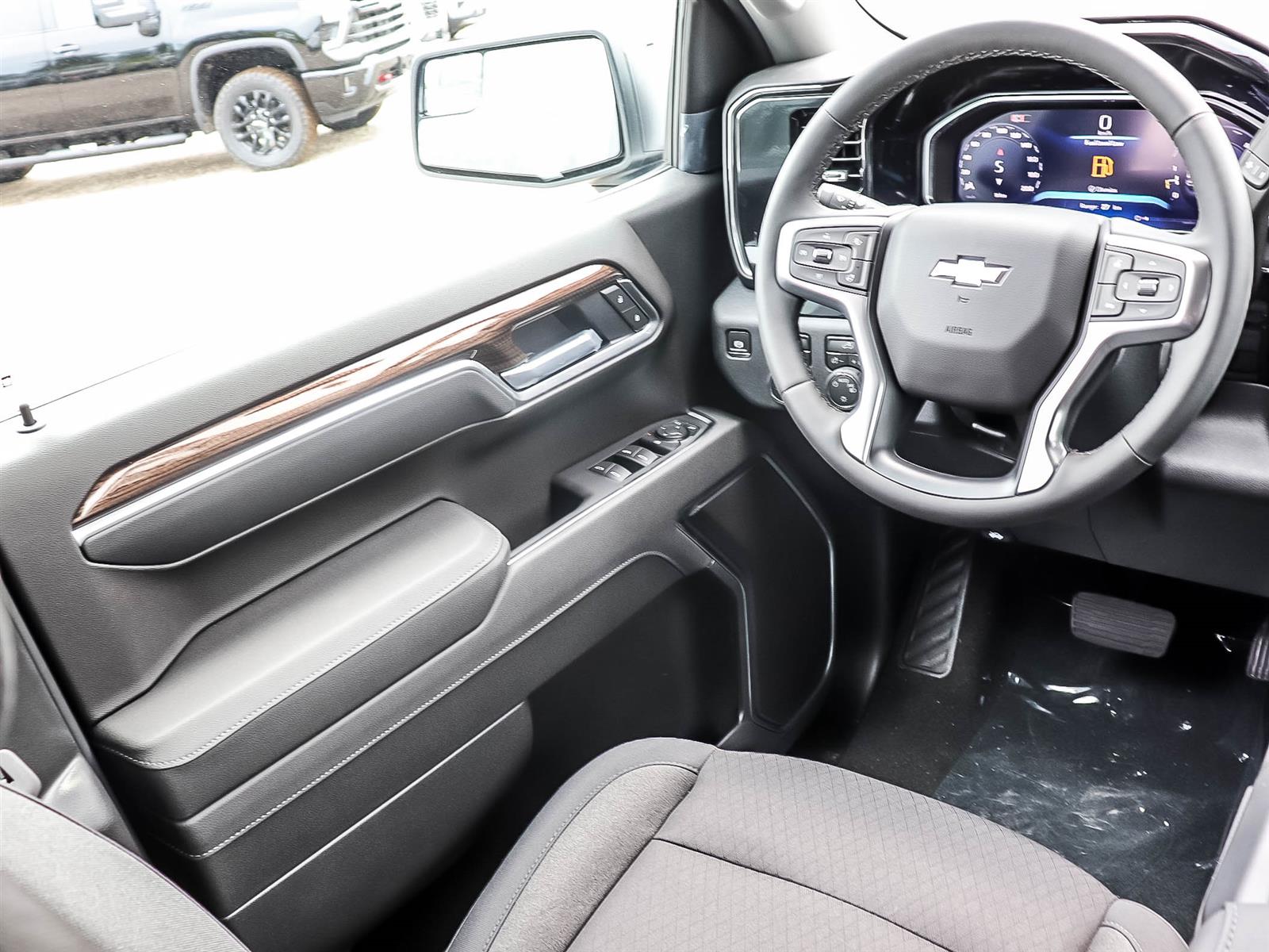 2026 Chevrolet Silverado 1500 LT - Thumbnail 16