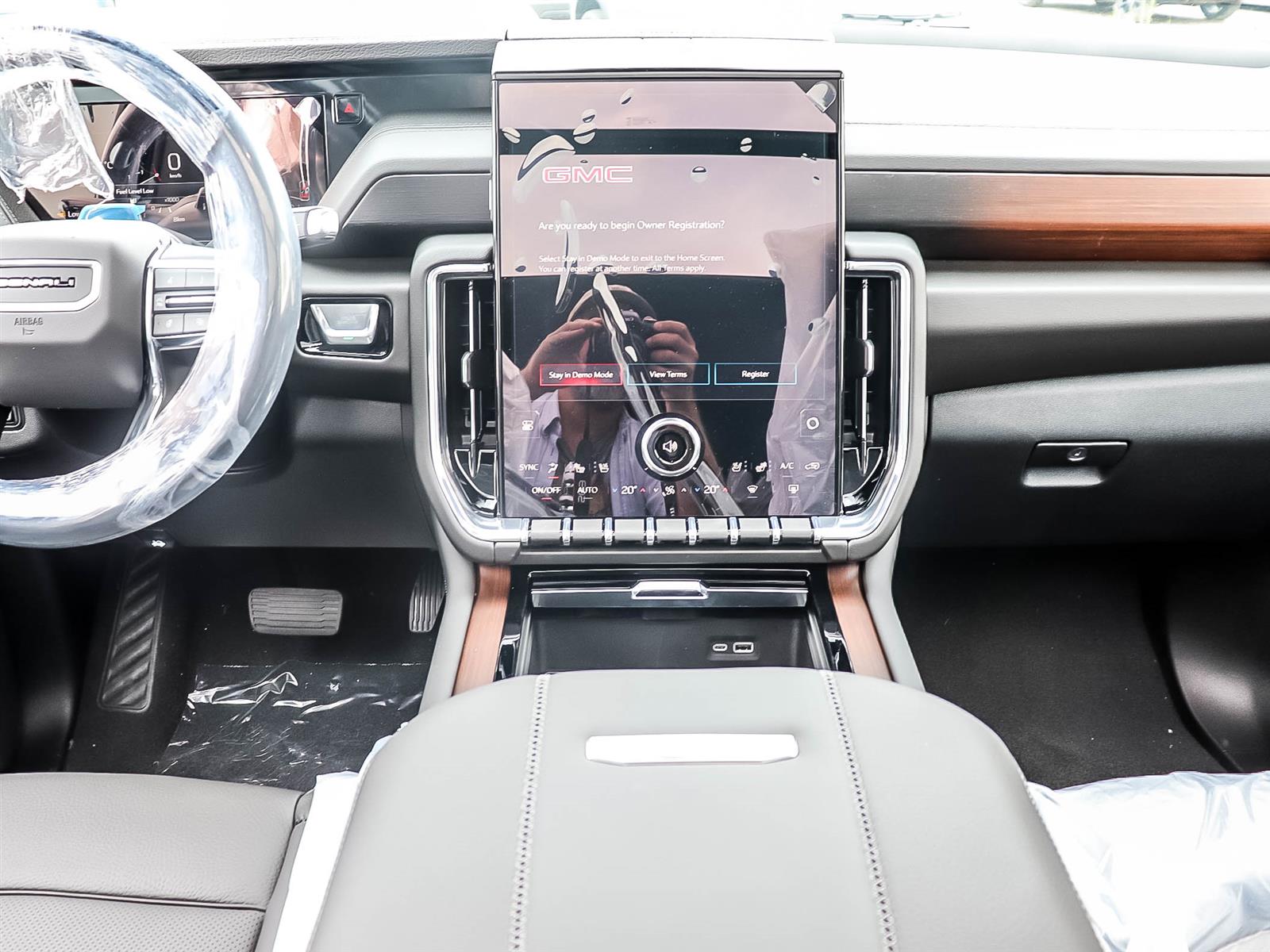 2026 GMC Yukon DENALI 4WD - Thumbnail 17