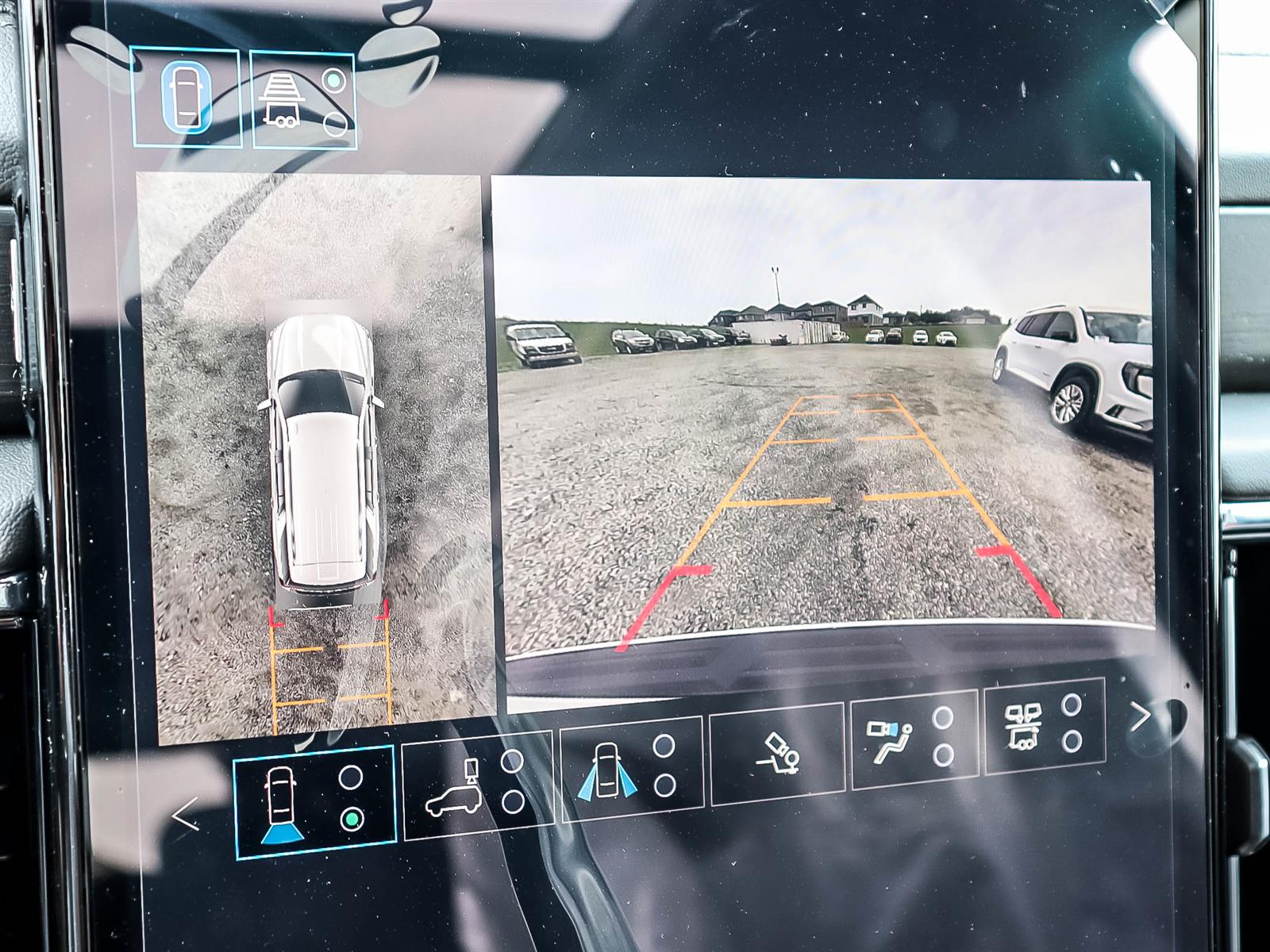 2026 GMC Yukon DENALI 4WD - Thumbnail 26