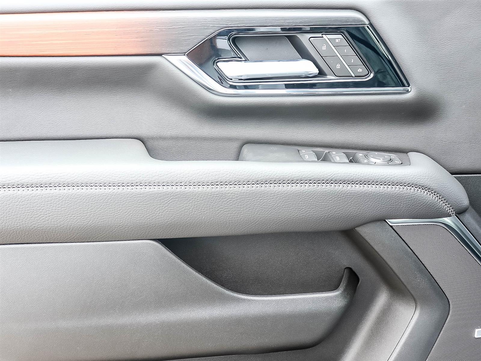 2026 GMC Yukon DENALI 4WD - Thumbnail 8