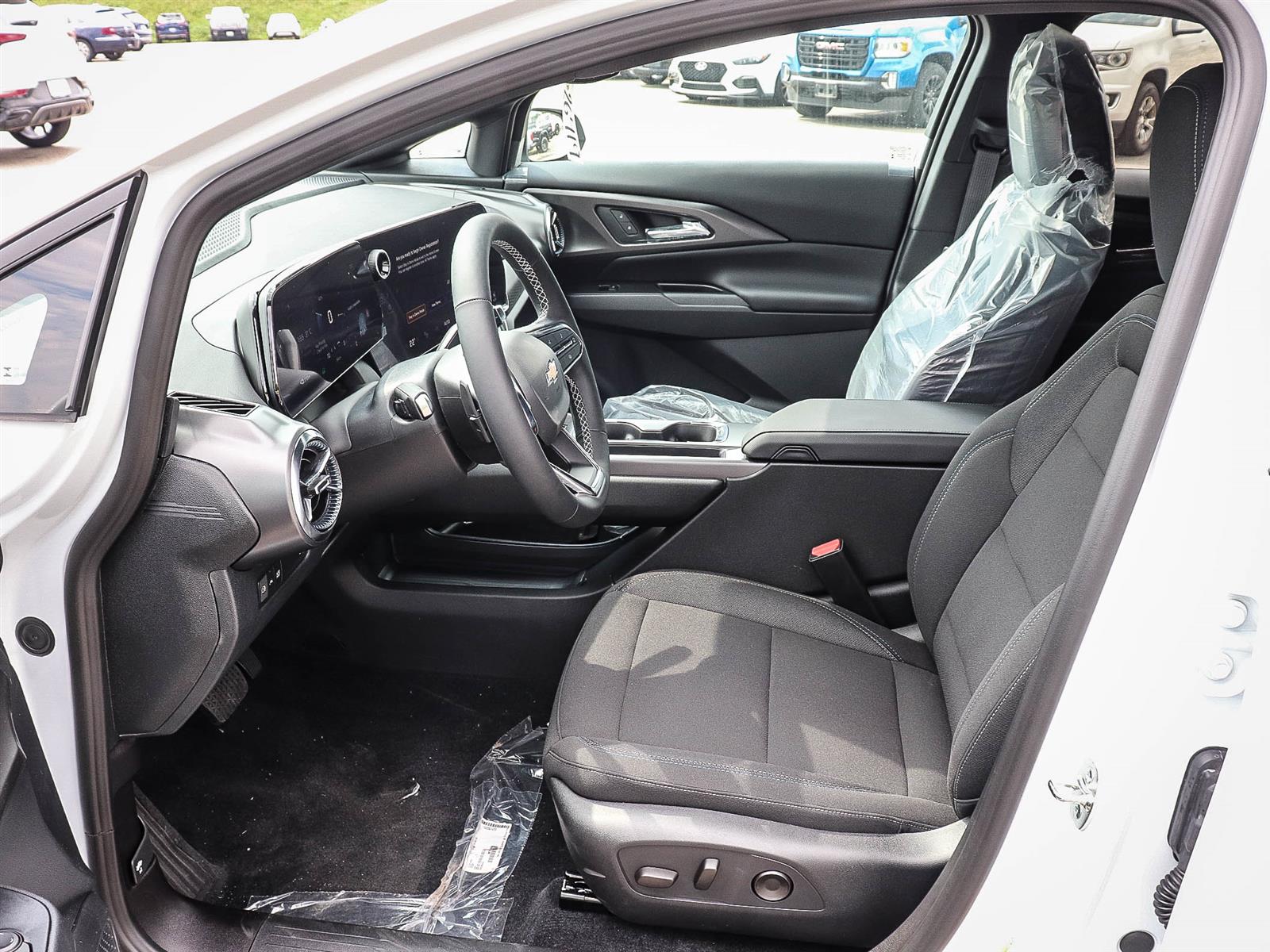 2026 Chevrolet Equinox EV LT - Thumbnail 10