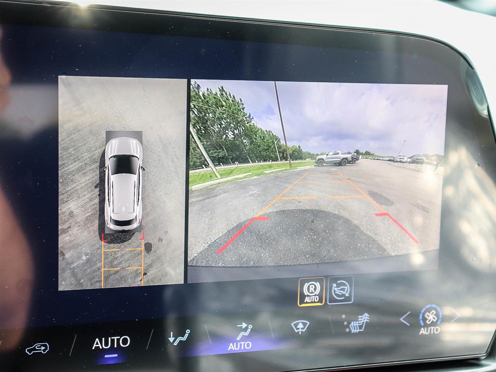 2026 Chevrolet Equinox EV LT - Thumbnail 22