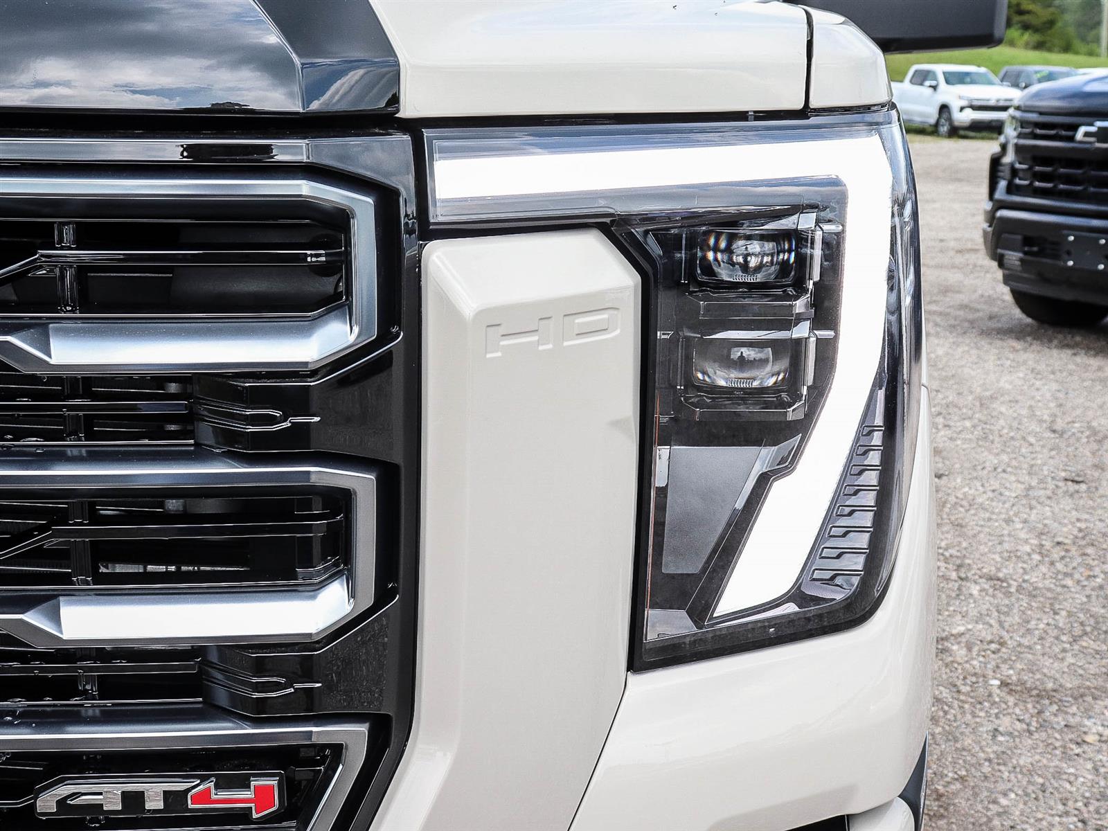 2026 GMC Sierra 2500 HD AT4 - Thumbnail 7
