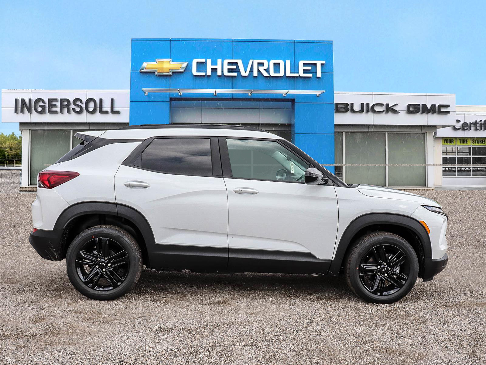 2026 Chevrolet TrailBlazer AWD LT - Thumbnail 3