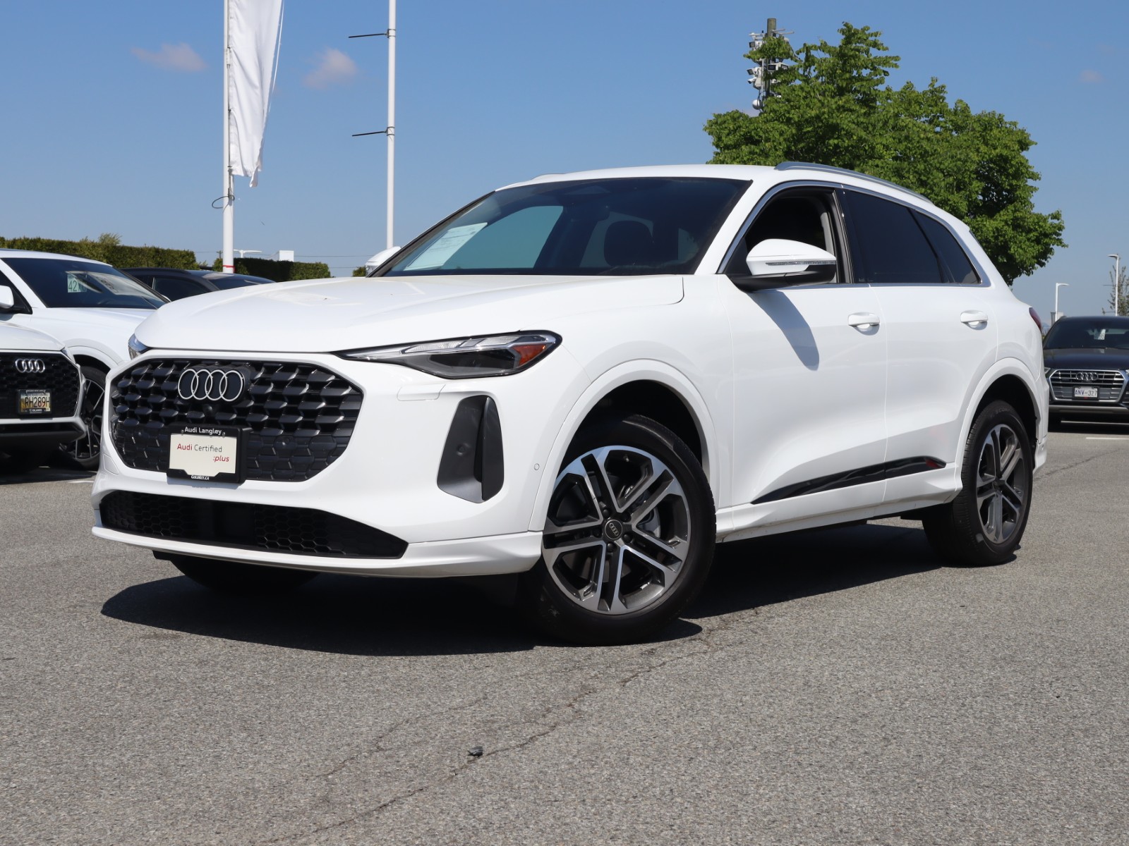 2025 Audi Q5 quattro Premium 40 TFSI