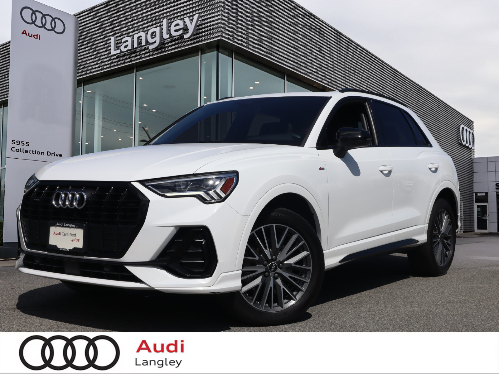 Ibis White 2021 Audi Q3 SUV / Crossover Automatic