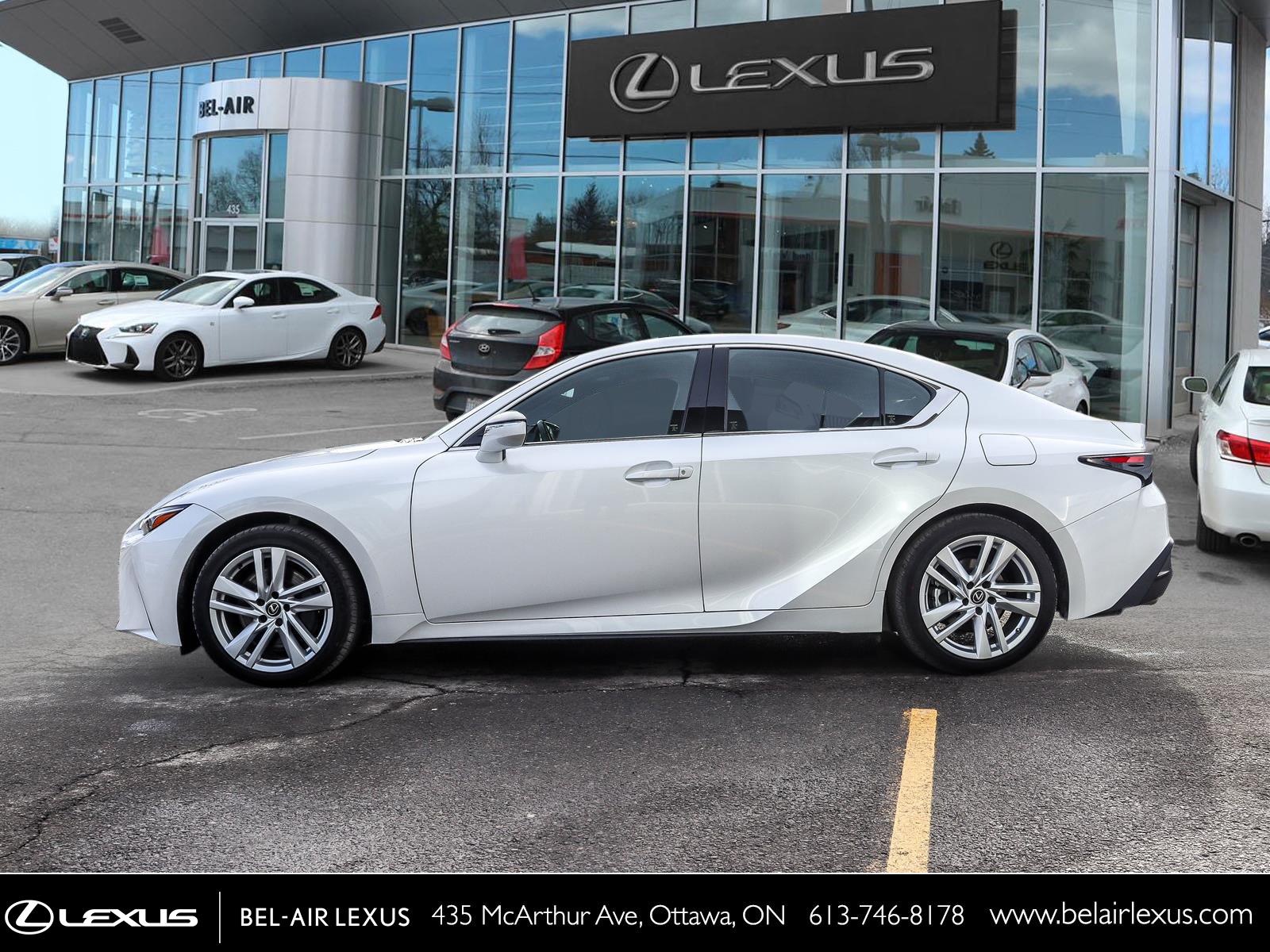 2025 Lexus IS 300 4