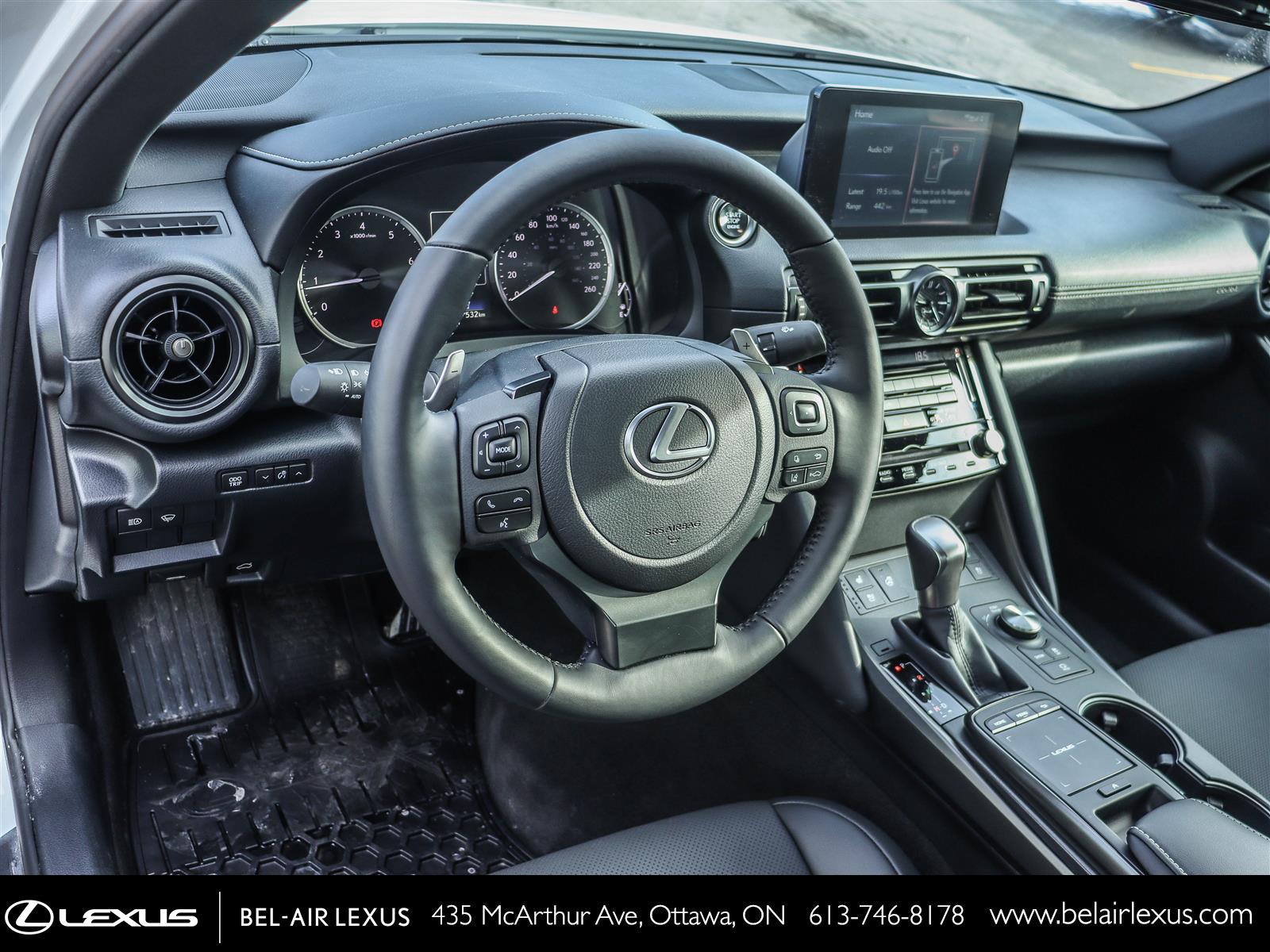 2025 Lexus IS 300 8