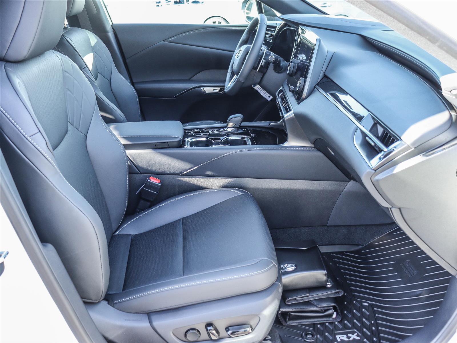2026 Lexus RX 350h 14