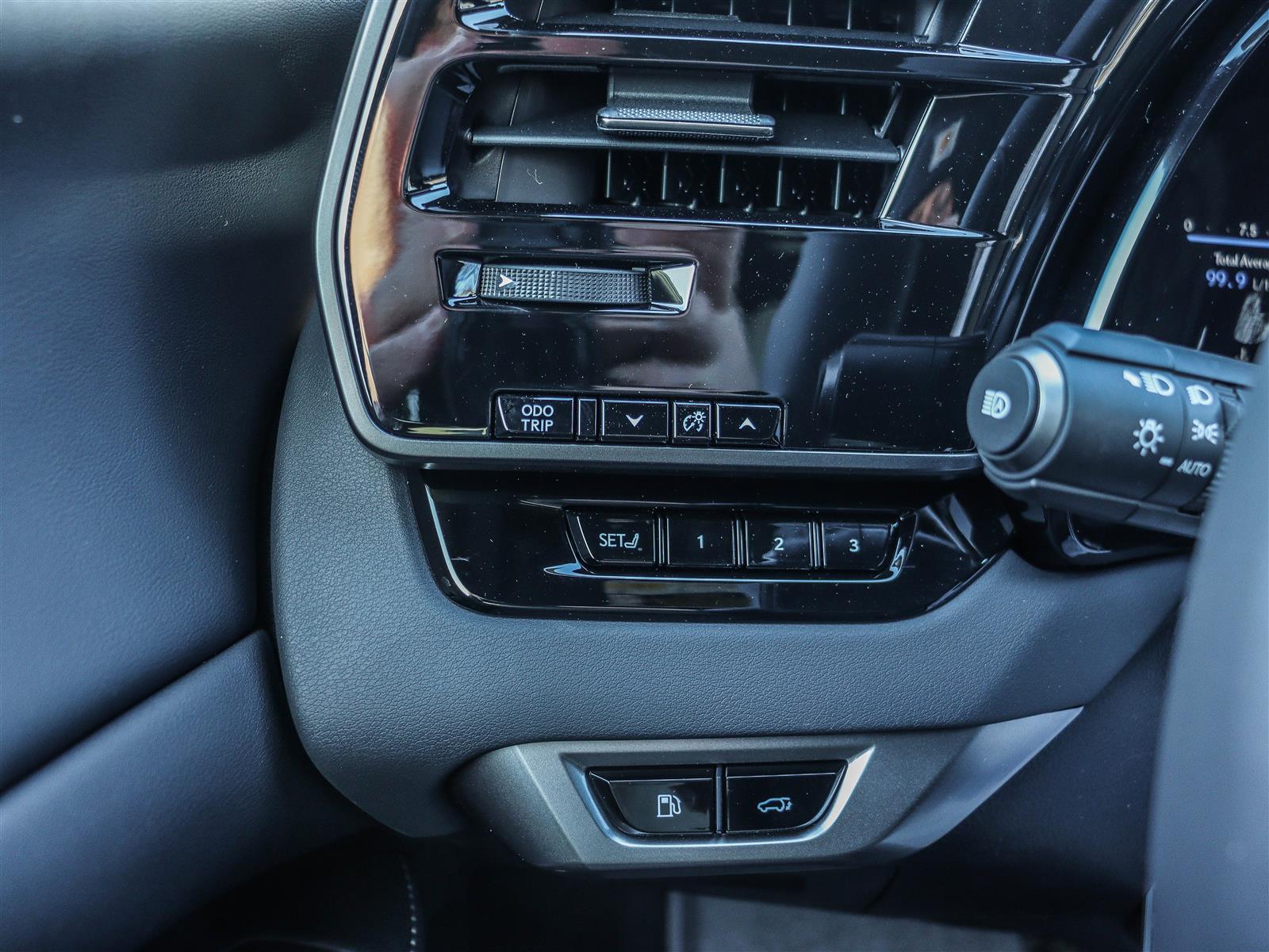 2026 Lexus RX 350h 26