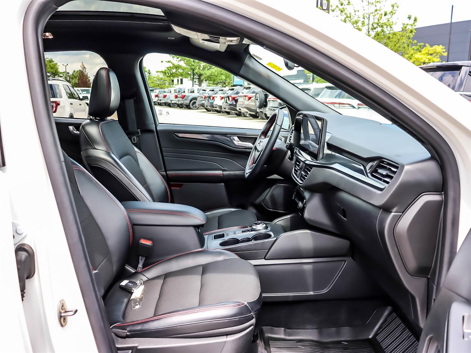 2024 Ford Escape ST-Line AWD - Thumbnail 18