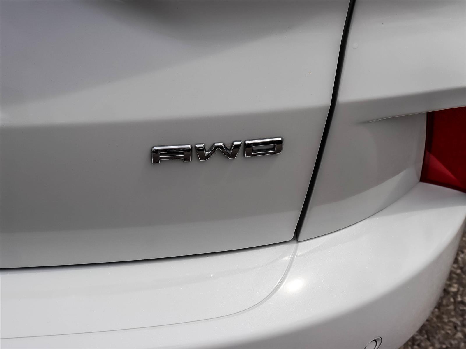 2024 Ford Escape ST-Line AWD - Thumbnail 23