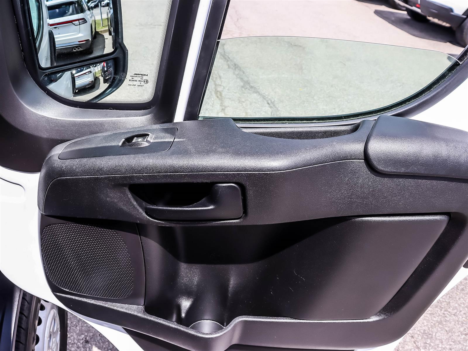 2025 Ram ProMaster Cargo Van Tradesman 2500 High Roof 159 WB w/Pass Seat - Thumbnail 14