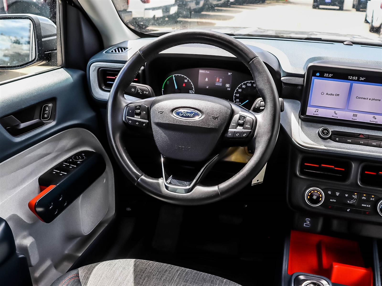 2023 Ford Maverick XLT Crew Cab FWD 2.5L Hybrid - Thumbnail 13