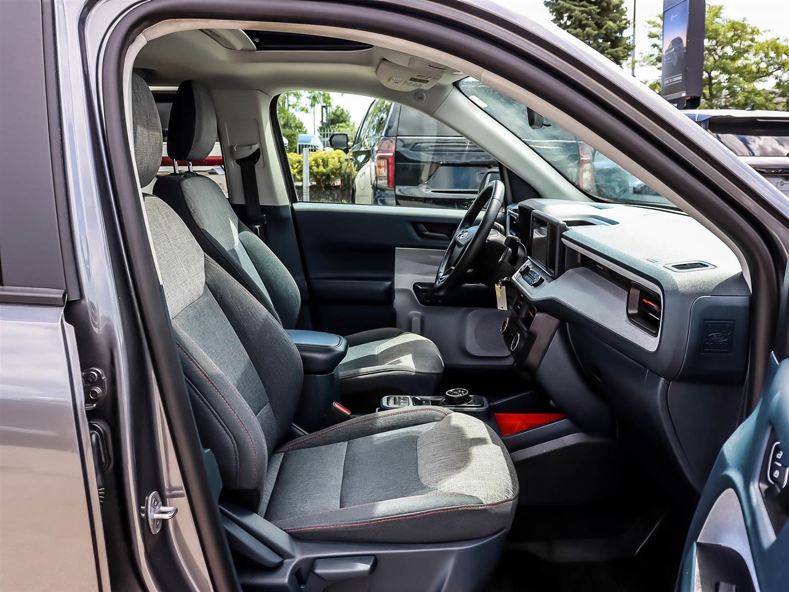 2023 Ford Maverick XLT Crew Cab FWD 2.5L Hybrid - Thumbnail 18