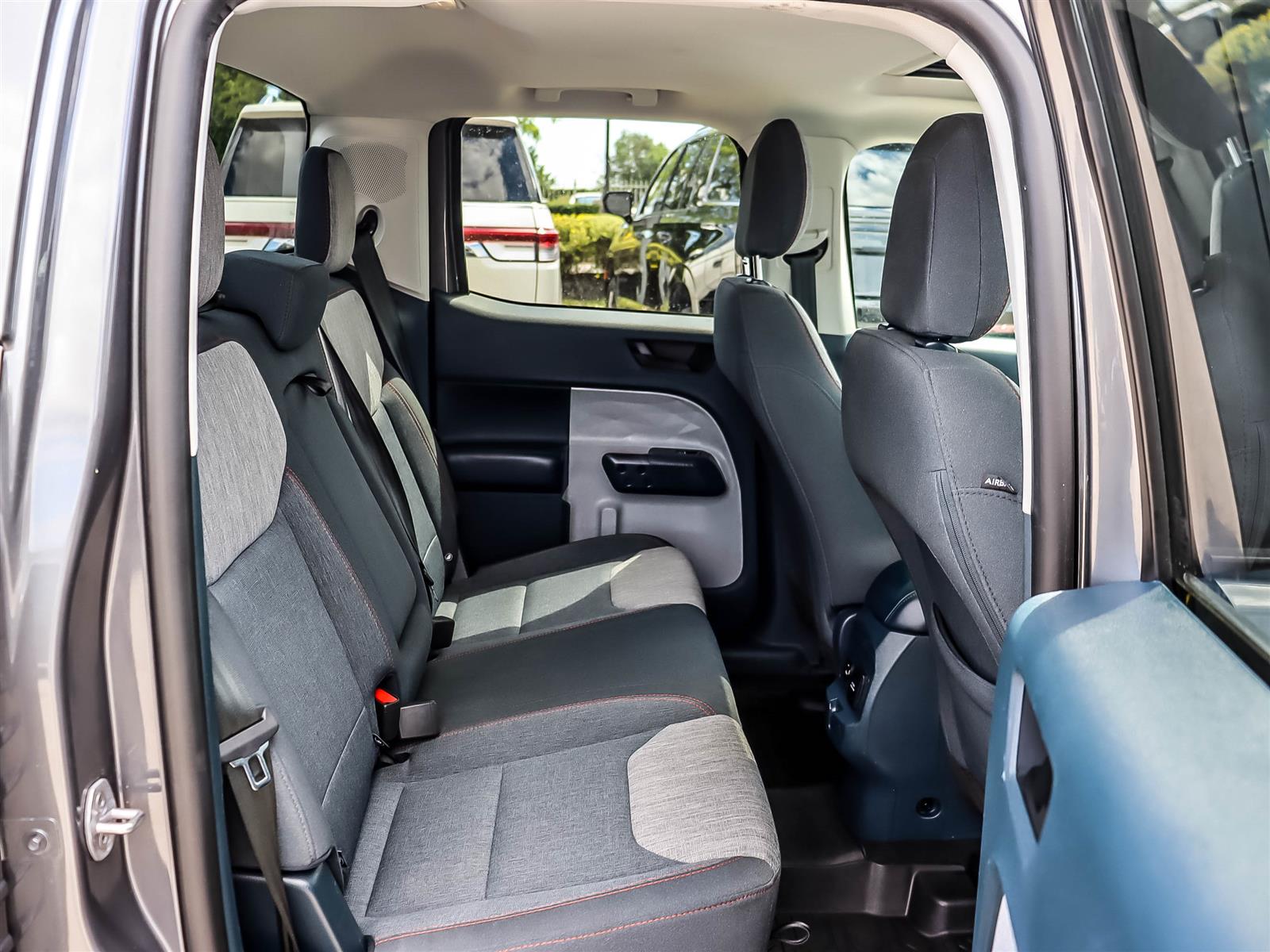 2023 Ford Maverick XLT Crew Cab FWD 2.5L Hybrid - Thumbnail 20