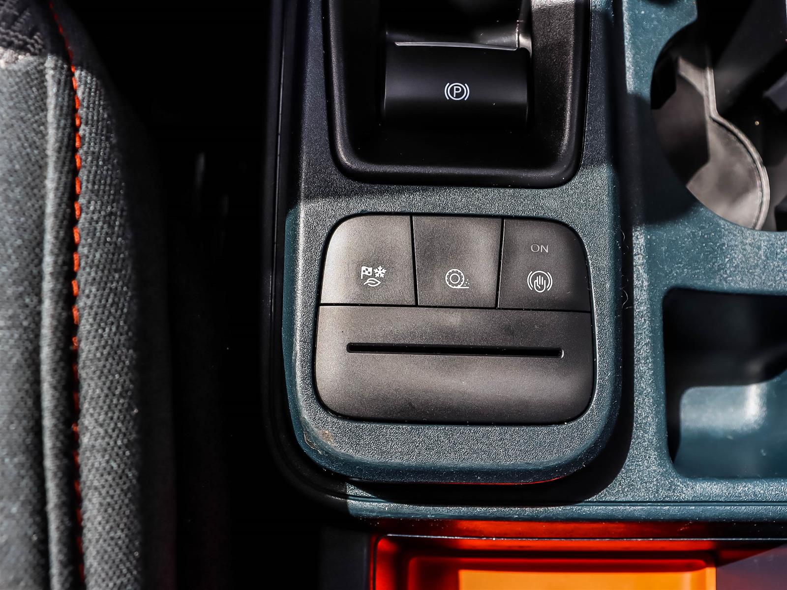 2023 Ford Maverick XLT Crew Cab FWD 2.5L Hybrid - Thumbnail 31