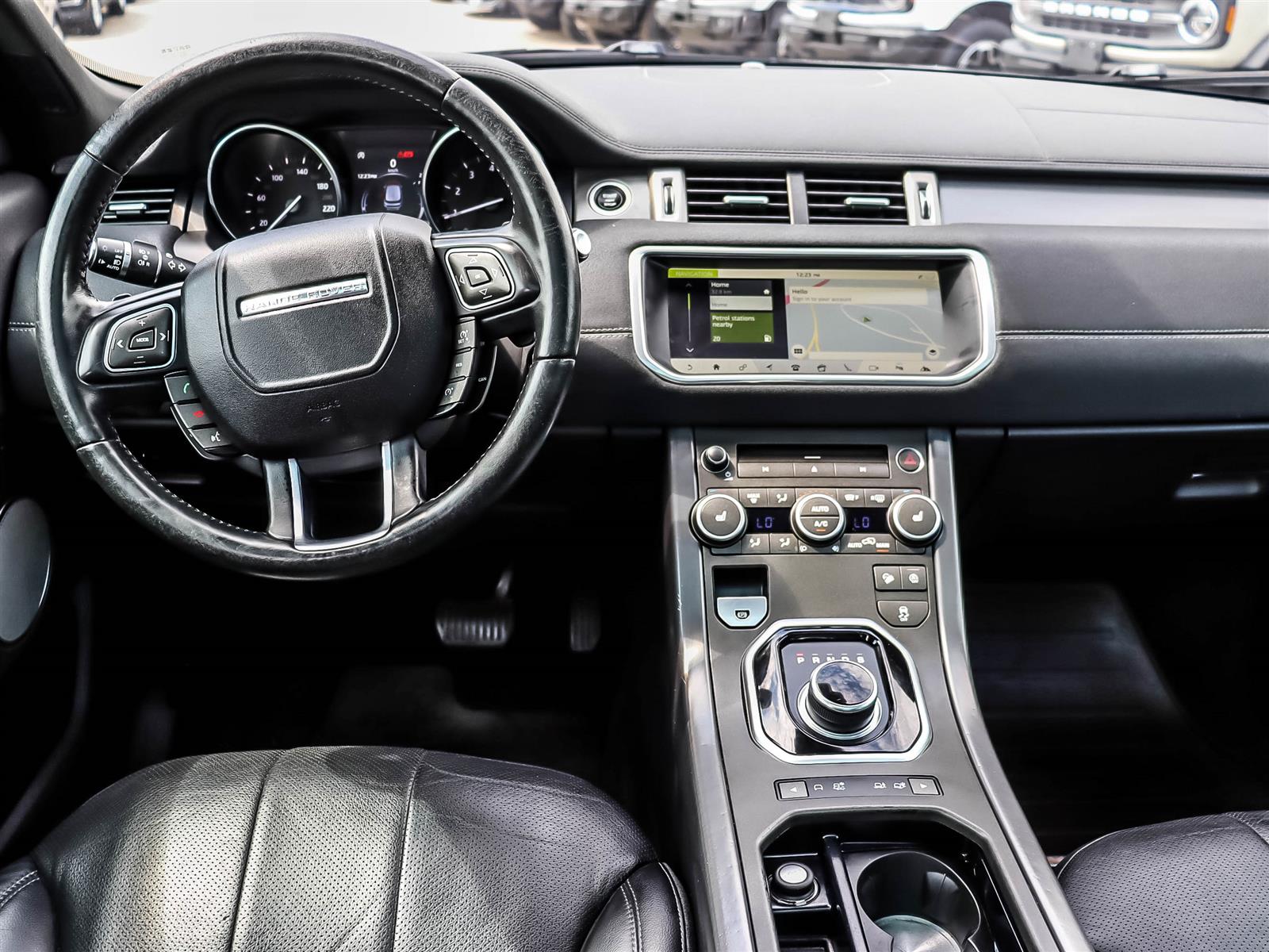 2018 Land Rover Range Rover Evoque 237hp Landmark- Special Edition - Thumbnail 12