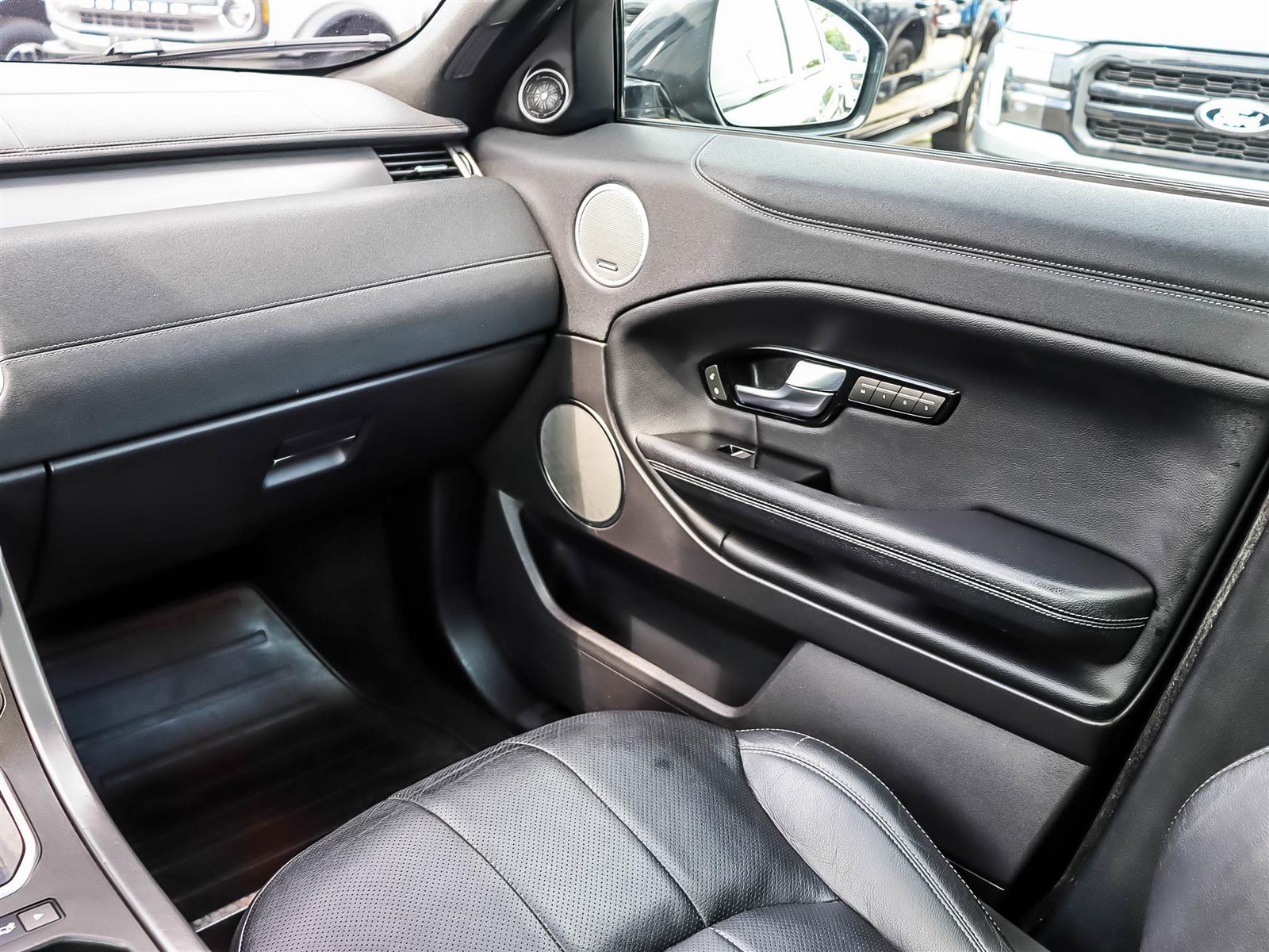 2018 Land Rover Range Rover Evoque 237hp Landmark- Special Edition - Thumbnail 15