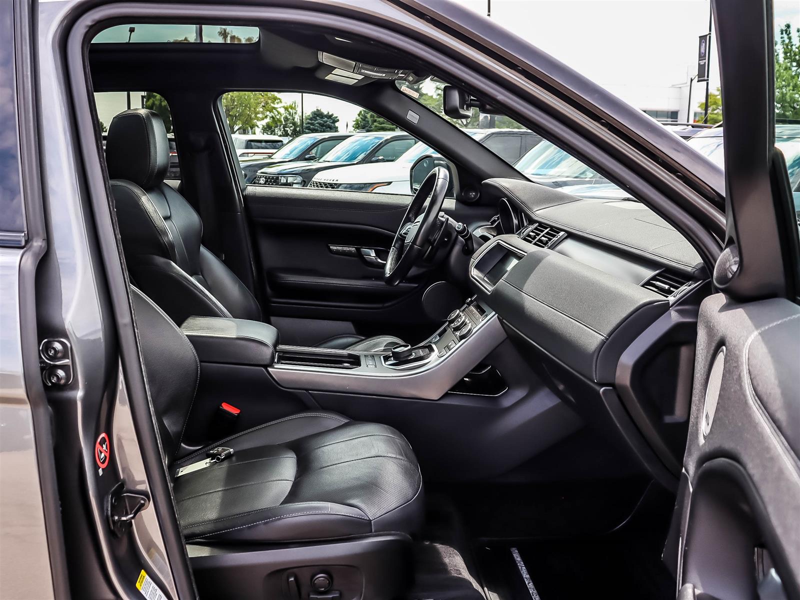 2018 Land Rover Range Rover Evoque 237hp Landmark- Special Edition - Thumbnail 18