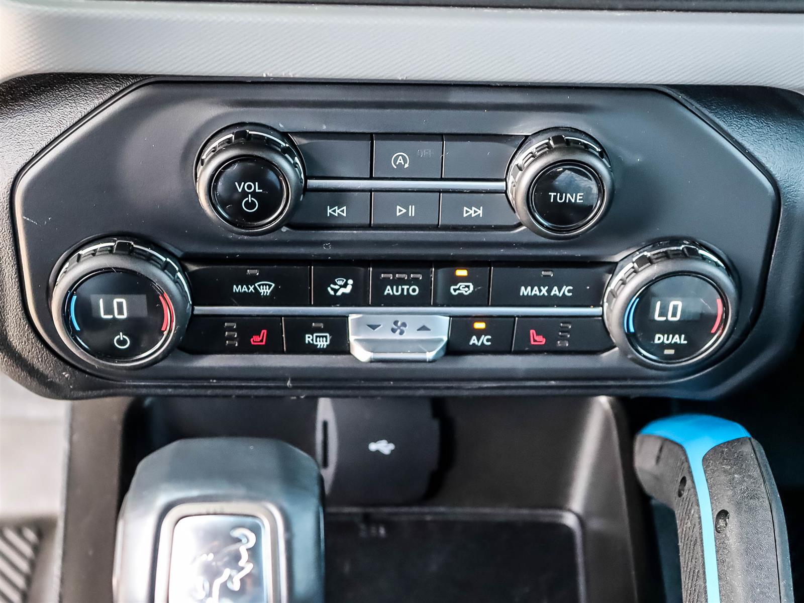 2023 Ford Bronco 4-Door Black Diamond Advanced - Thumbnail 29