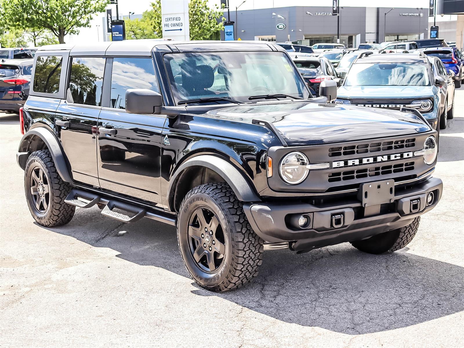 2023 Ford Bronco 4-Door Black Diamond Advanced - Thumbnail 3