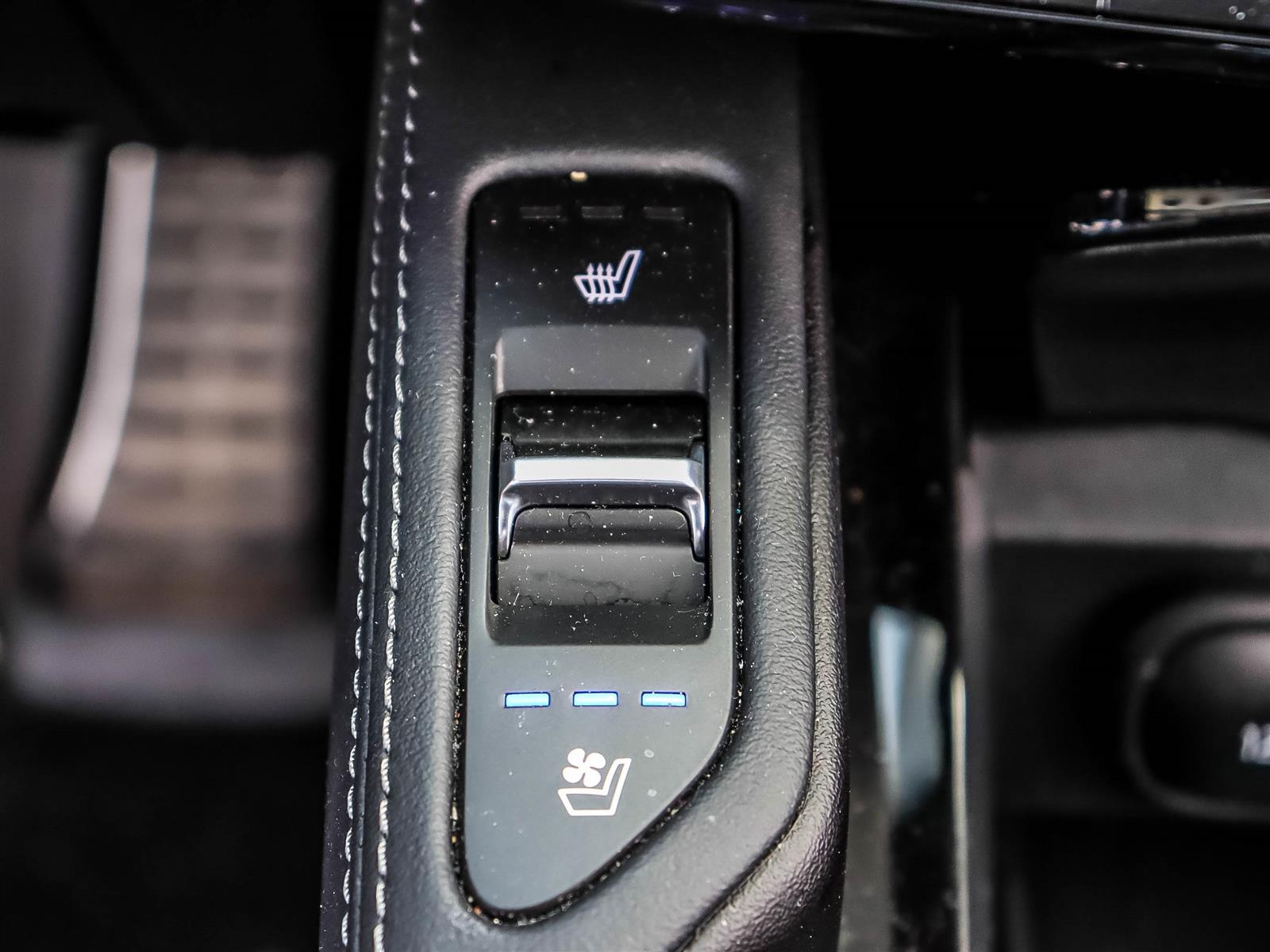 2024 Kia Telluride SX Limited w/Mahogany Interior AWD - Thumbnail 31