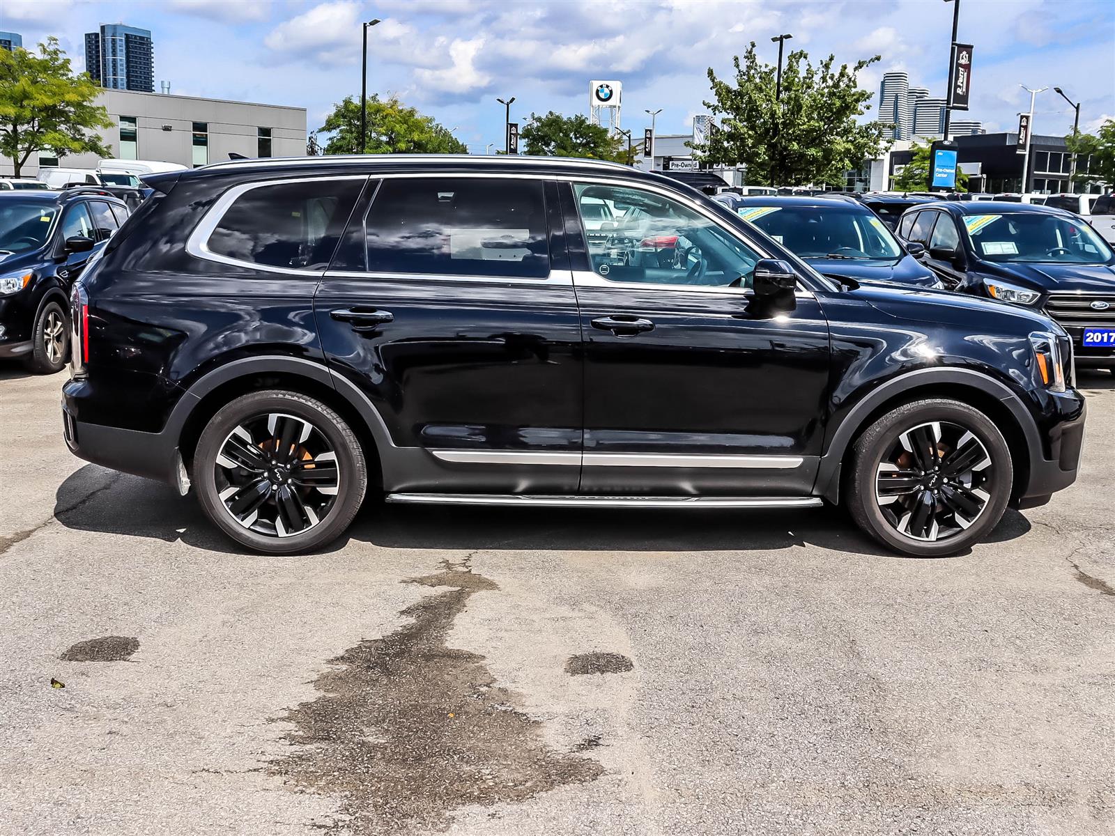 2024 Kia Telluride SX Limited w/Mahogany Interior AWD - Thumbnail 4