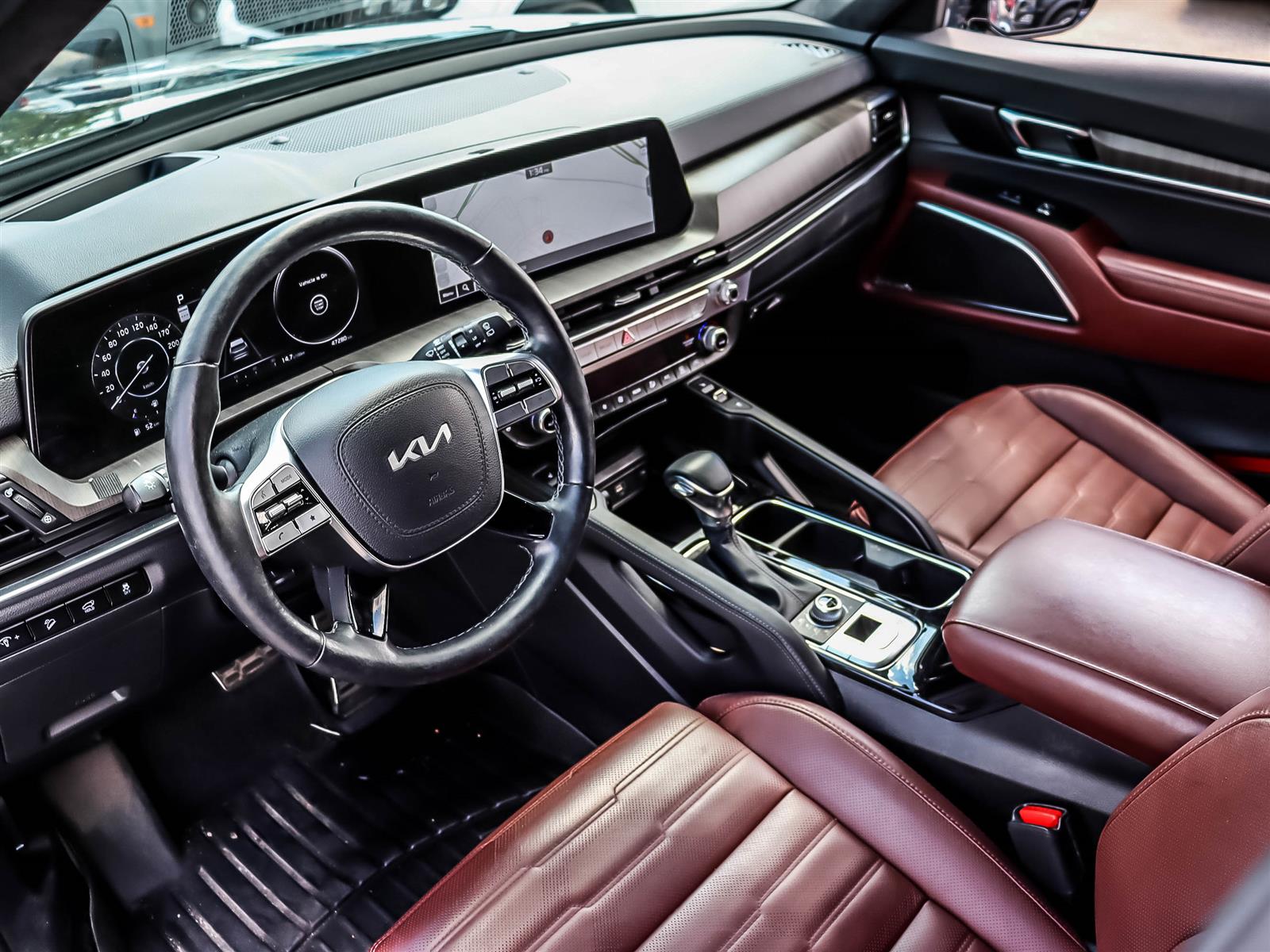 2024 Kia Telluride SX Limited w/Mahogany Interior AWD - Thumbnail 9