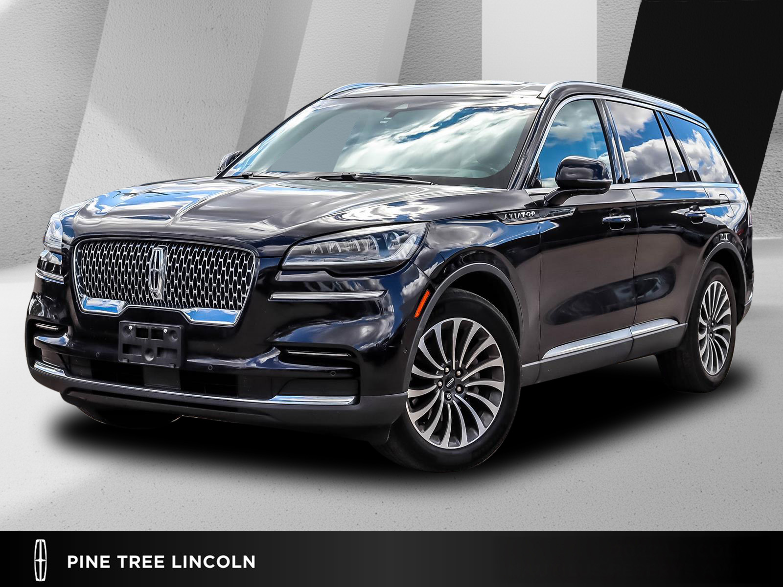 2022 Lincoln Aviator Reserve AWD - Main View