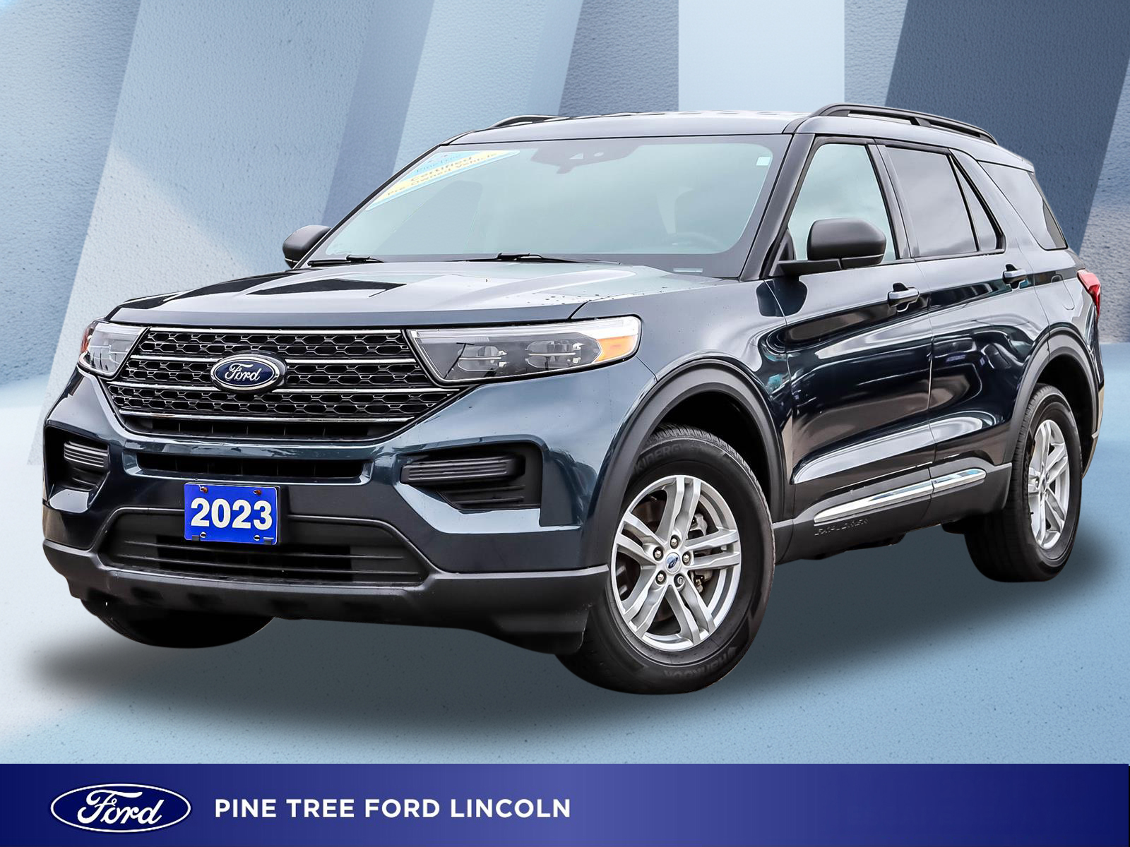 2023 Ford Explorer XLT - 4WD - Main View