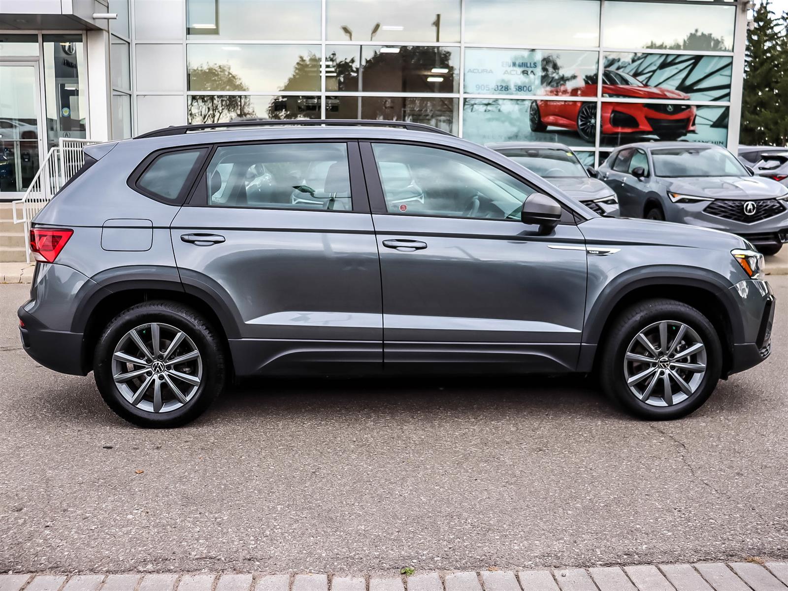 2022 Volkswagen Taos Trendline - Thumbnail 3