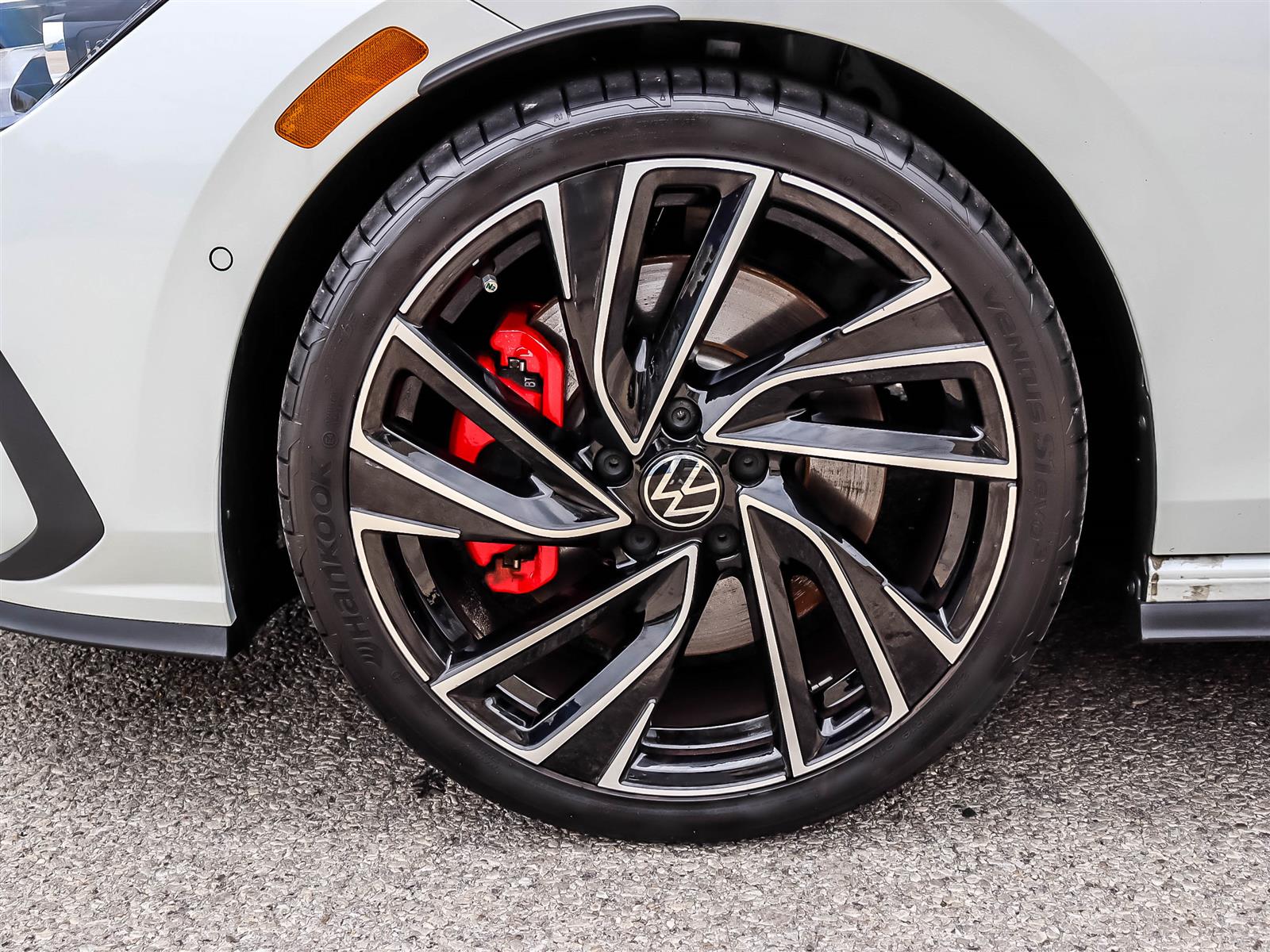 2024 Volkswagen Golf GTI Performance - Thumbnail 22