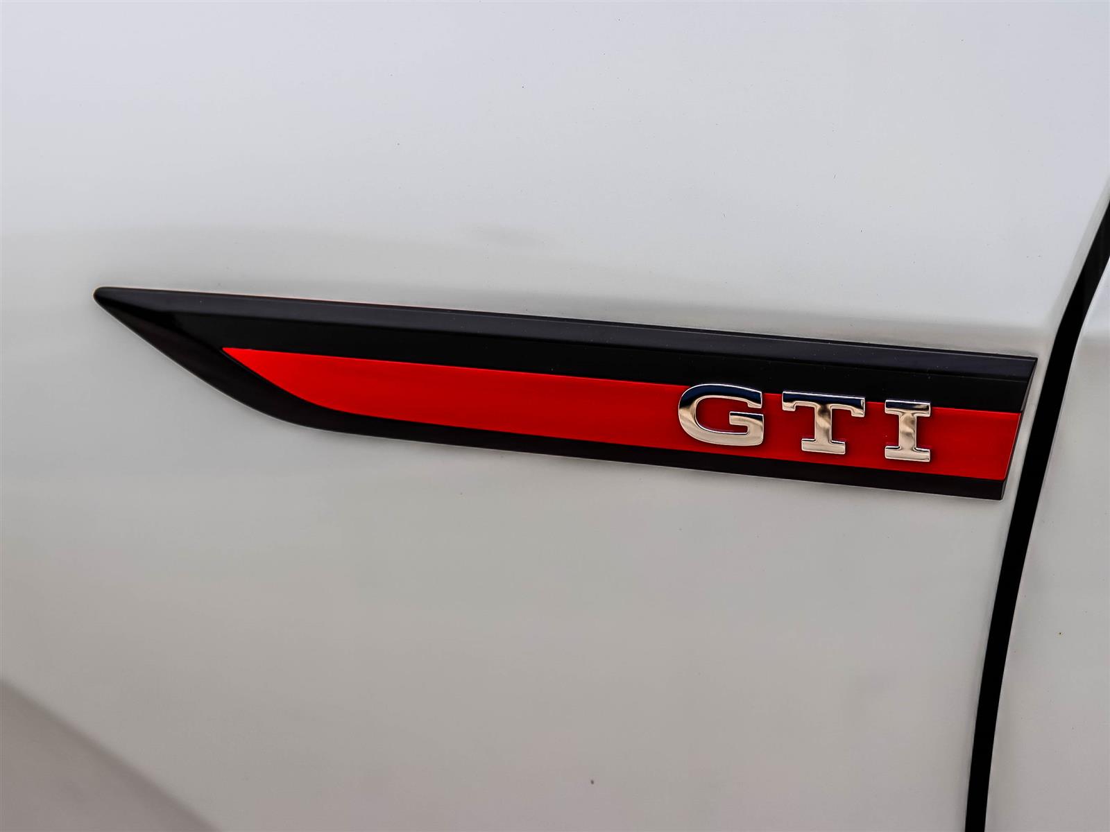 2024 Volkswagen Golf GTI Performance - Thumbnail 23