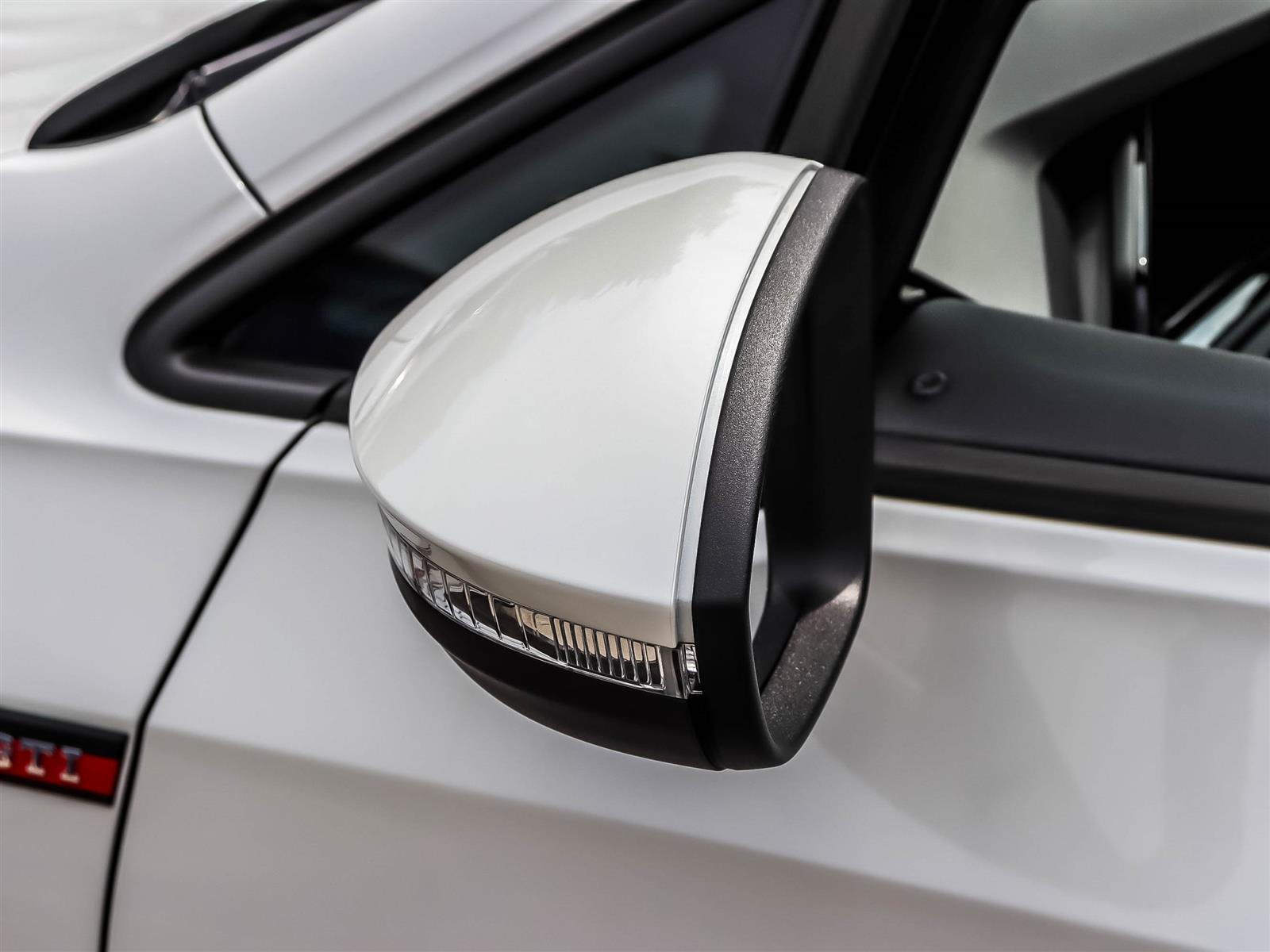 2024 Volkswagen Golf GTI Performance - Thumbnail 24