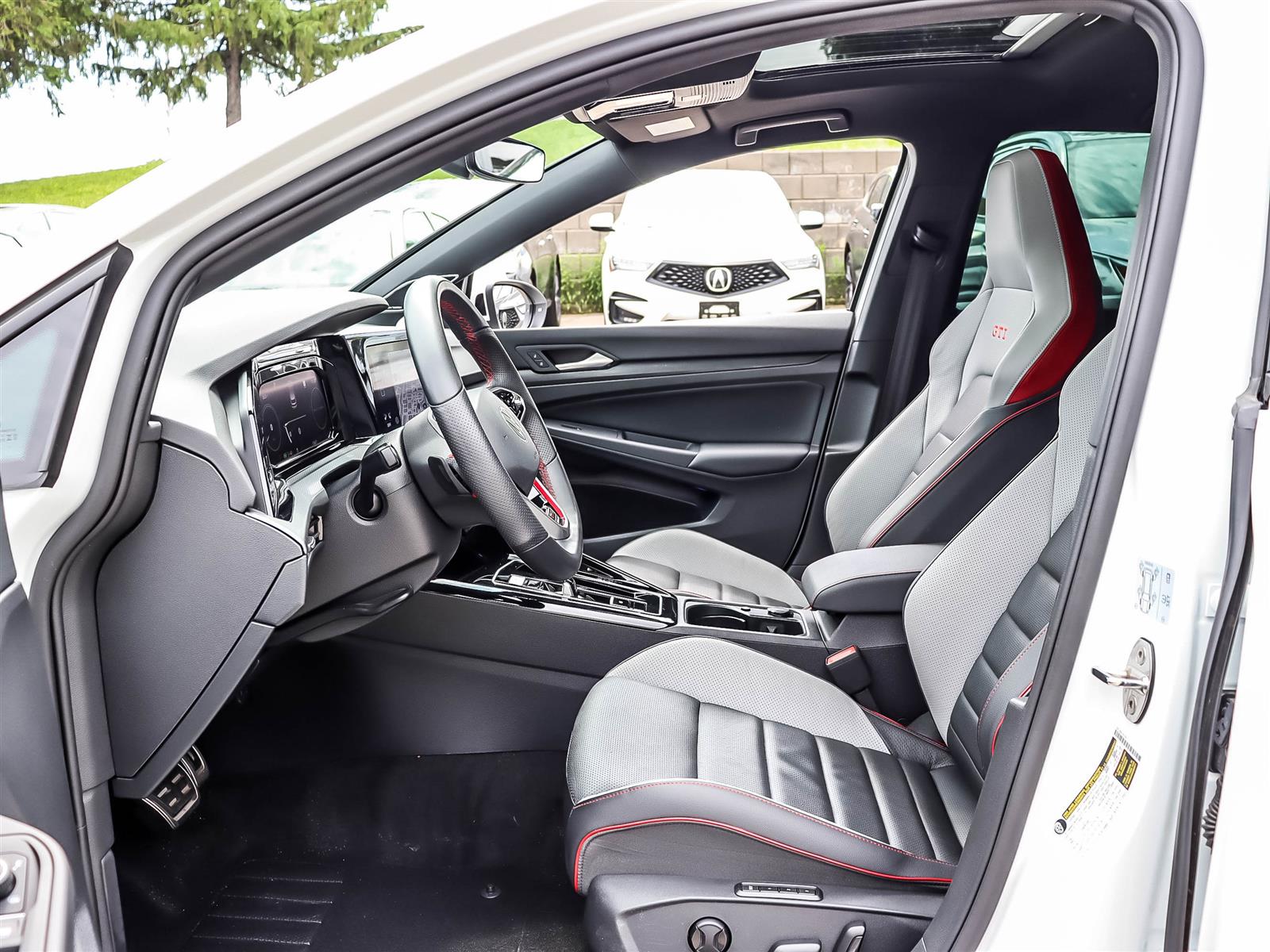 2024 Volkswagen Golf GTI Performance - Thumbnail 8