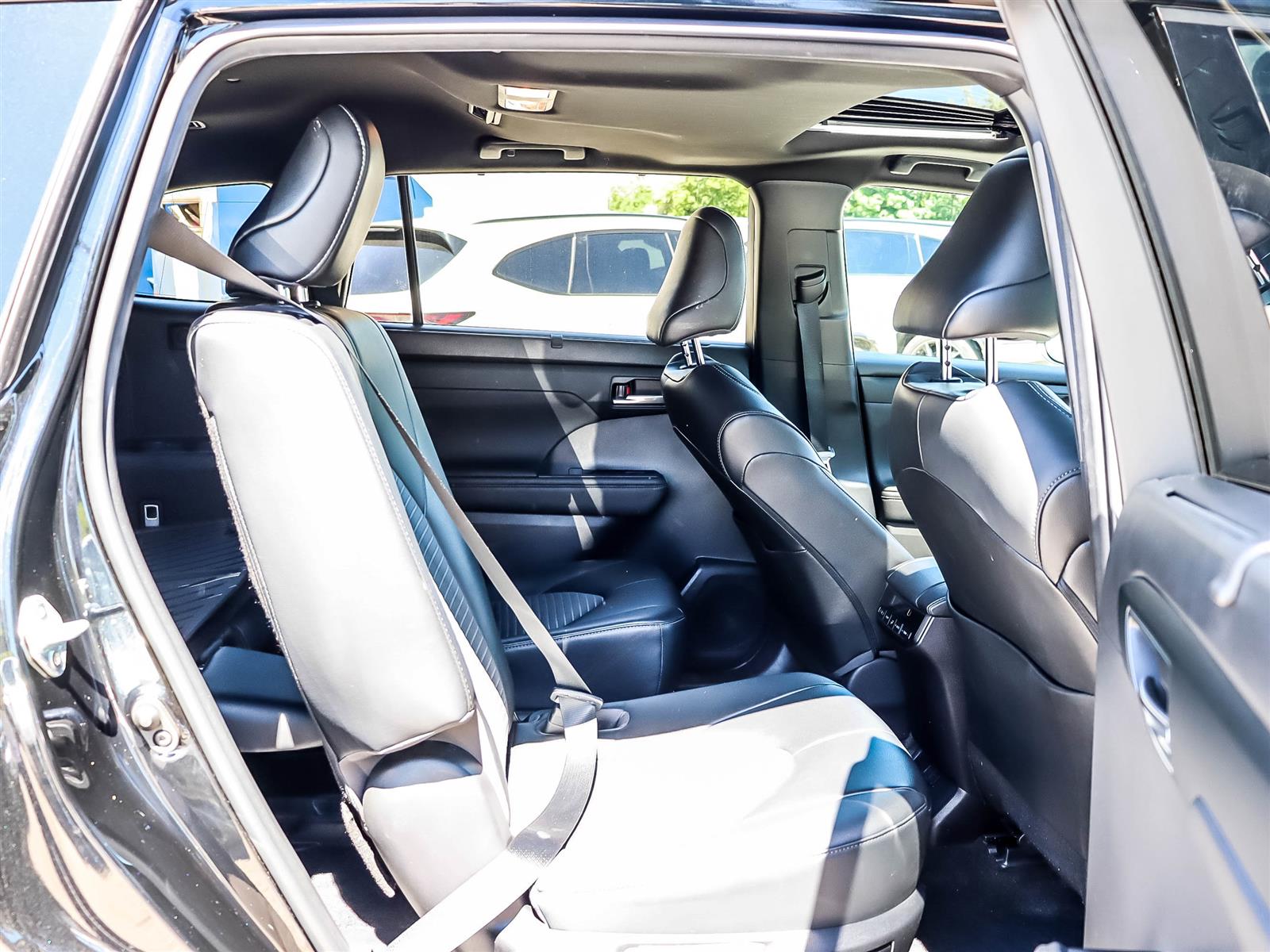 2023 Toyota Highlander XSE - Thumbnail 17
