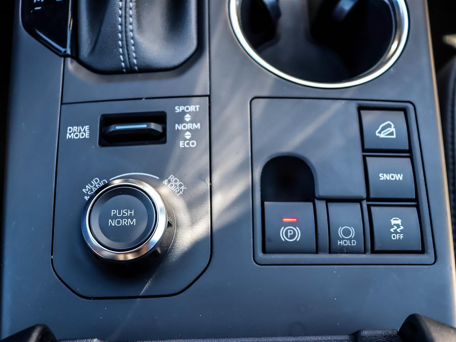 2023 Toyota Highlander XSE - Thumbnail 28