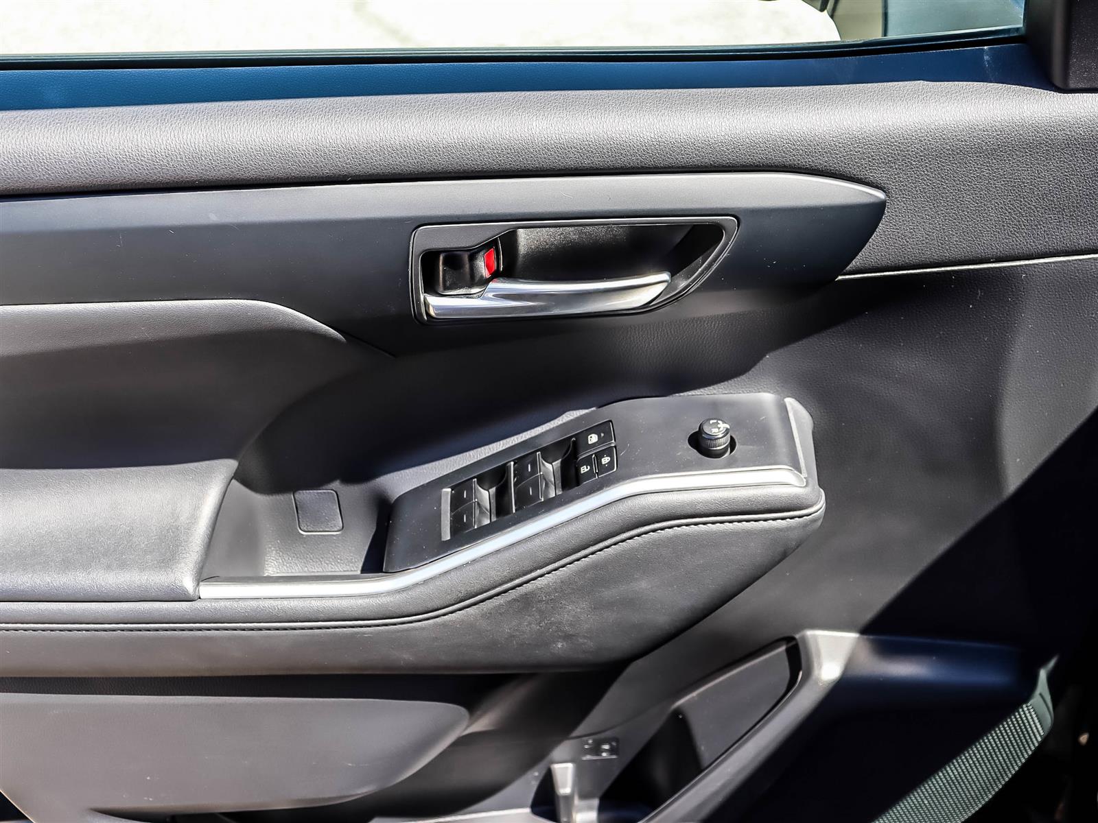 2023 Toyota Highlander XSE - Thumbnail 6