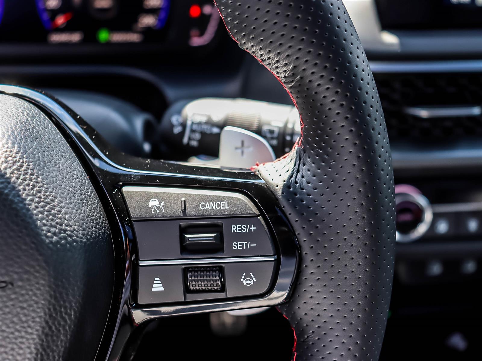 2026 Acura ADX - Thumbnail 35