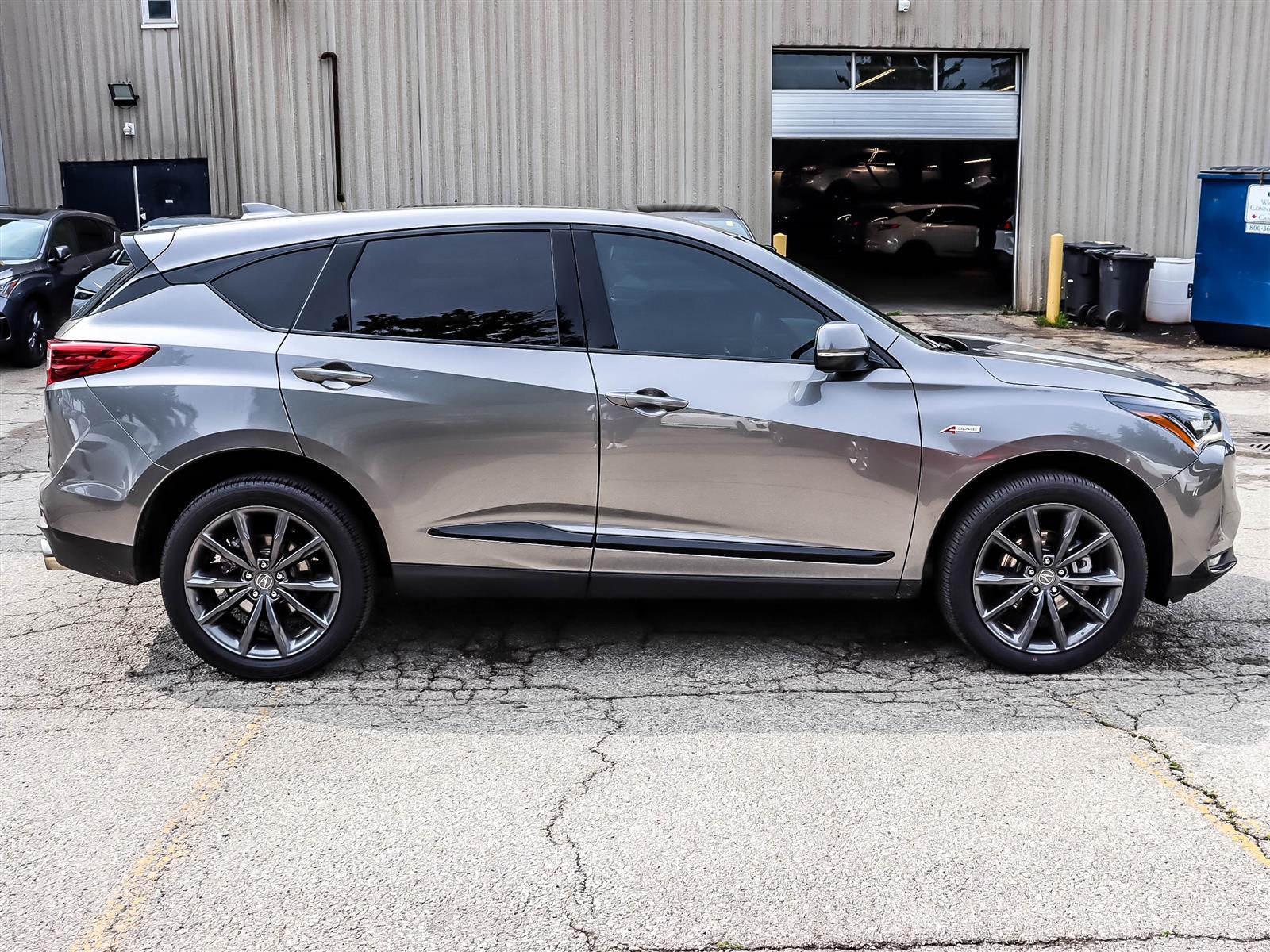 2025 Acura RDX A-Spec Package - Thumbnail 3