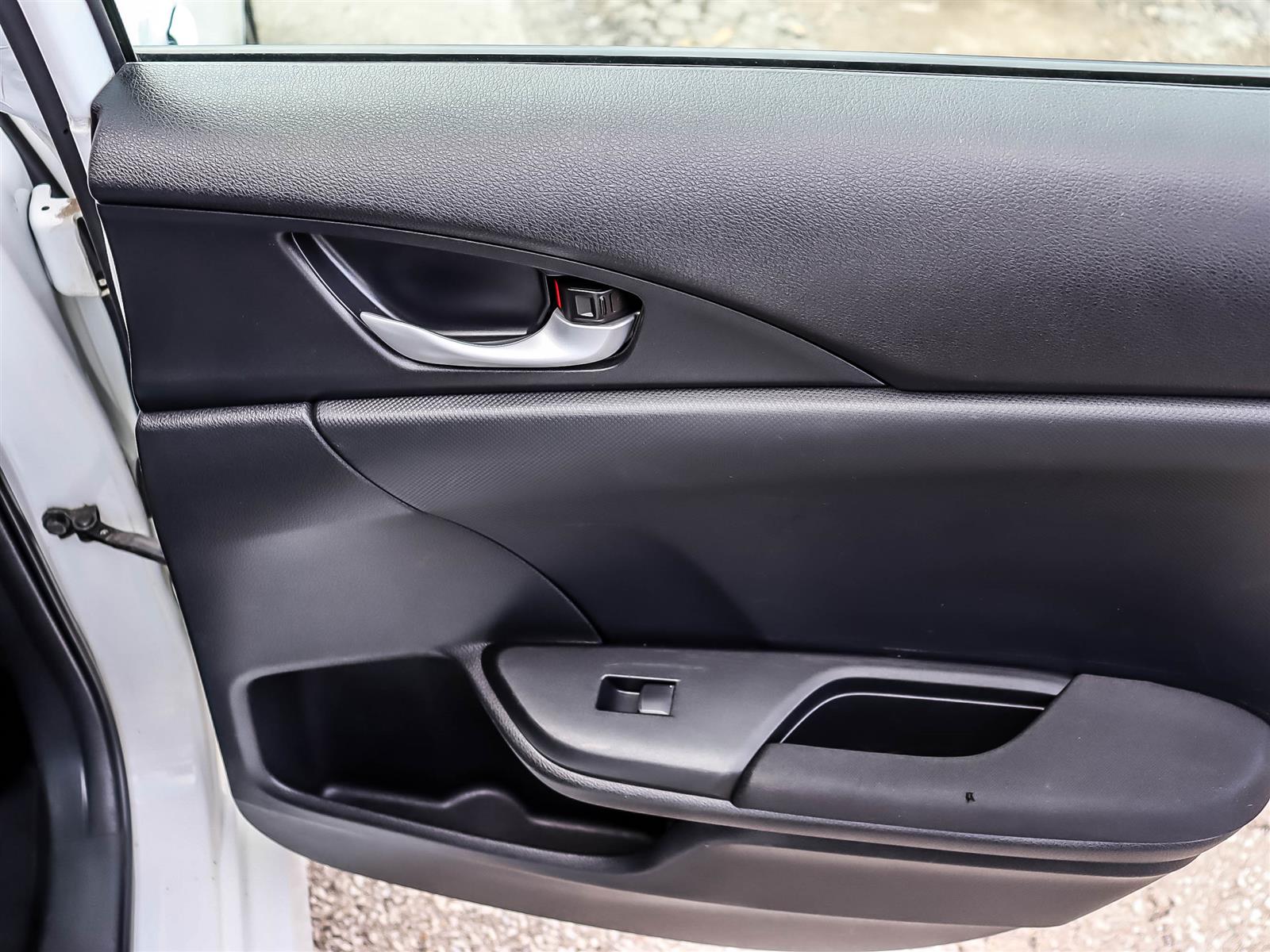 2018 Honda Civic SE - Thumbnail 16