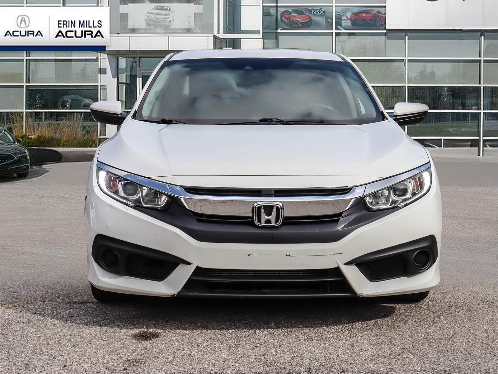 2018 Honda Civic SE - Thumbnail 2