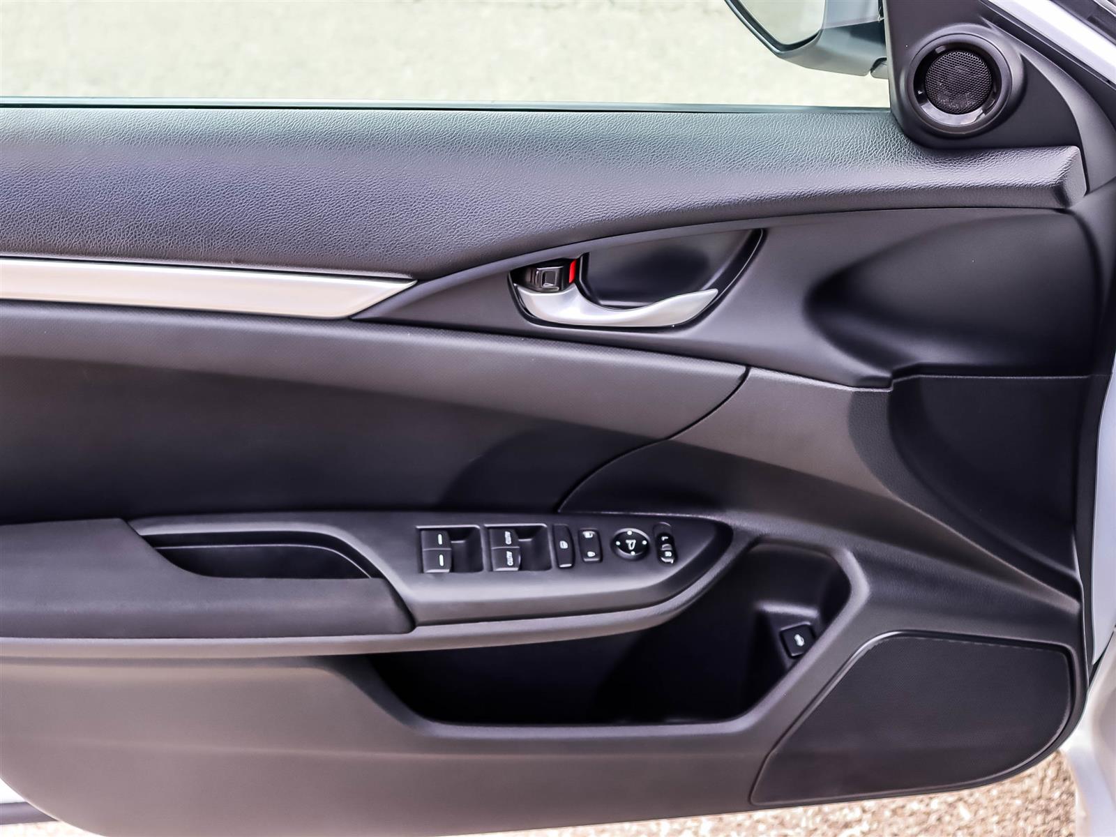2018 Honda Civic SE - Thumbnail 6